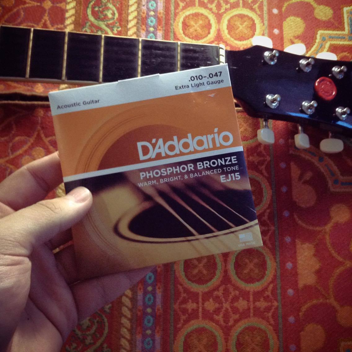 How to String a Guitar (Quick Metod) 11 Steps (with Pictures