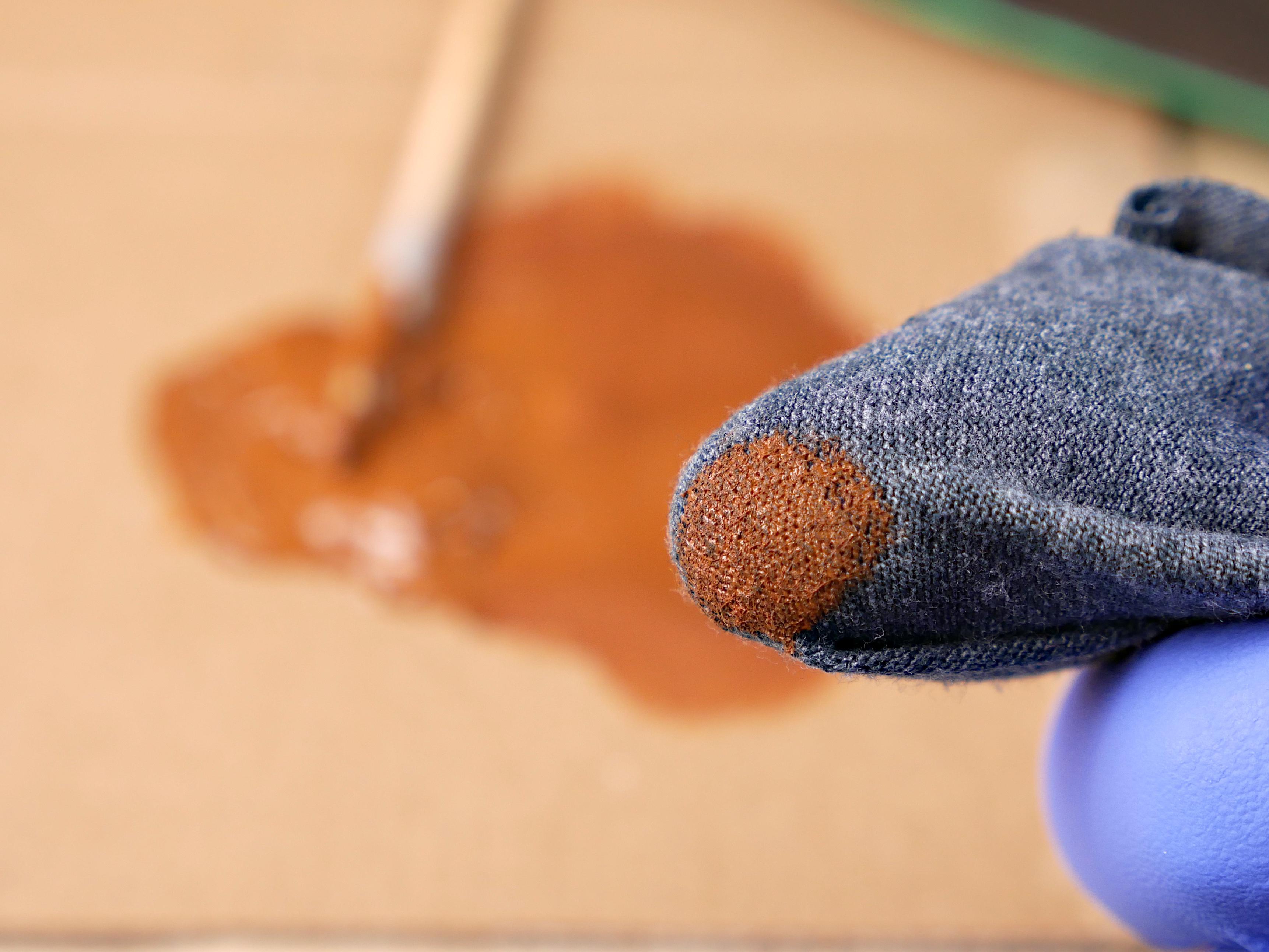 Make Fake Leather From Tinfoil and Foam! 8 Steps (with Pictures