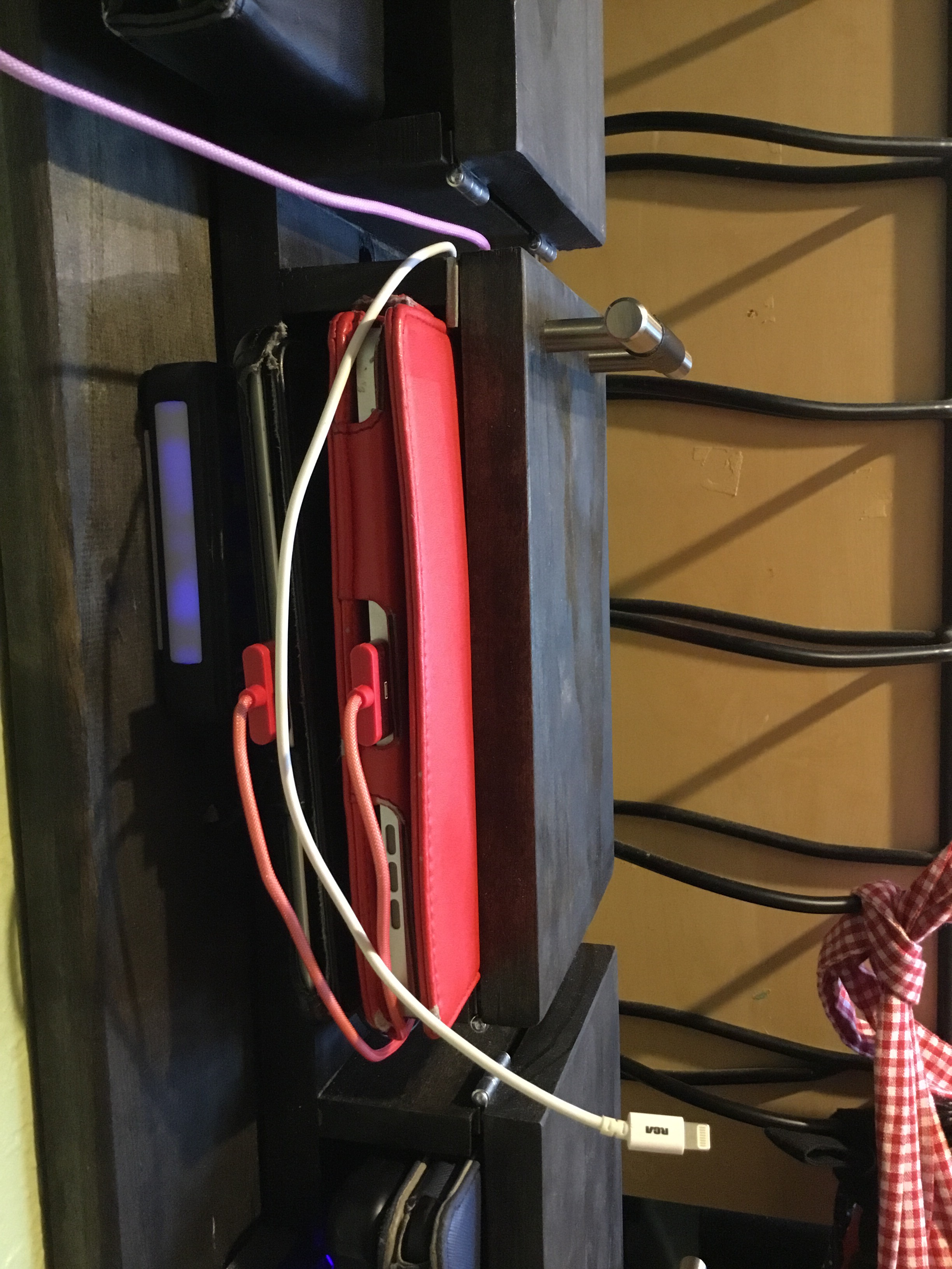 Tablet Charging Station : 5 Steps - Instructables