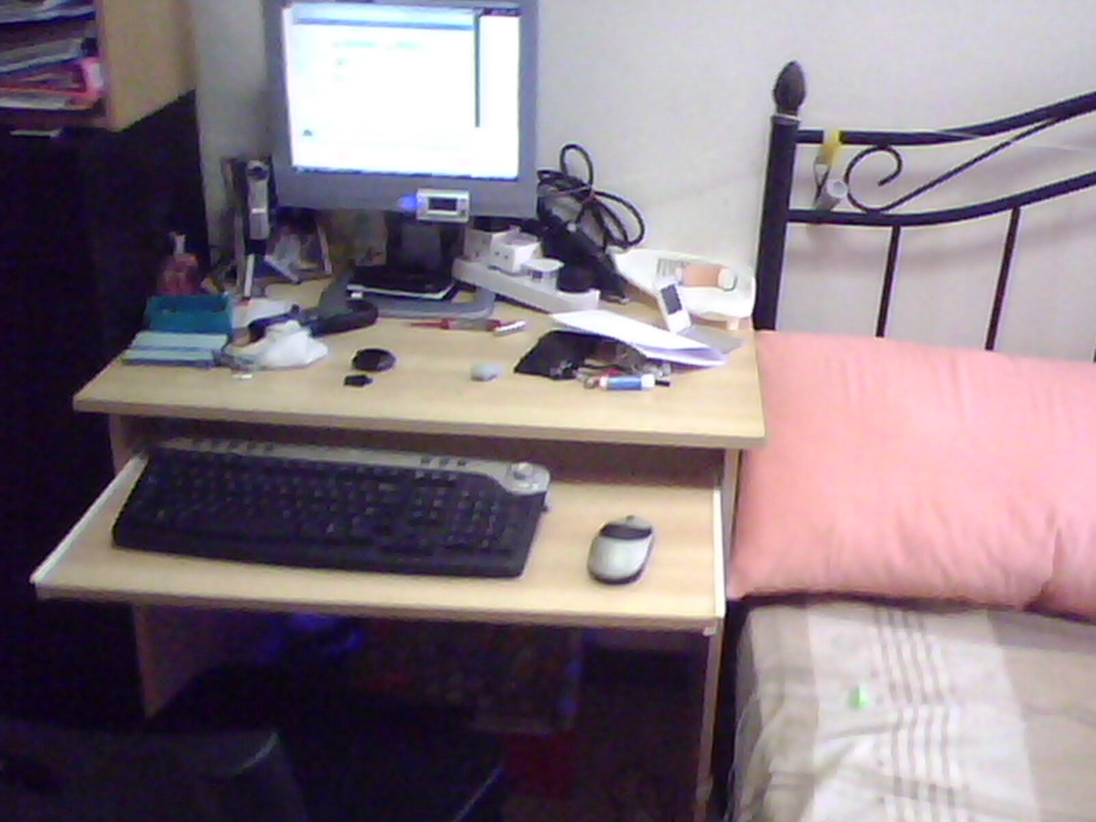 Turn Your Broken Laptop Into a Desktop Instructables