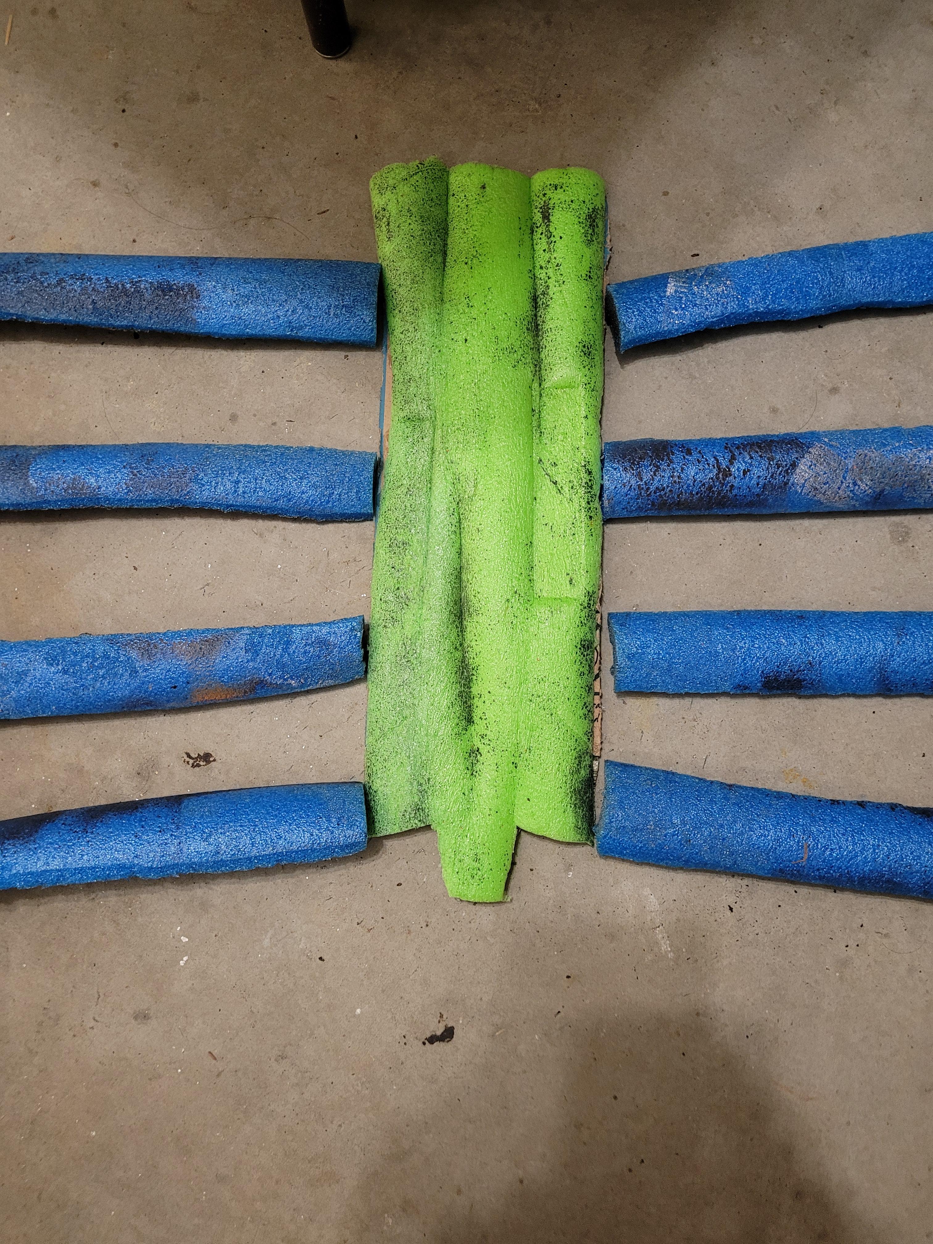 8 Foot Tall Skeleton From PVC, Pool Noodles, and Spray Foam 8 Steps