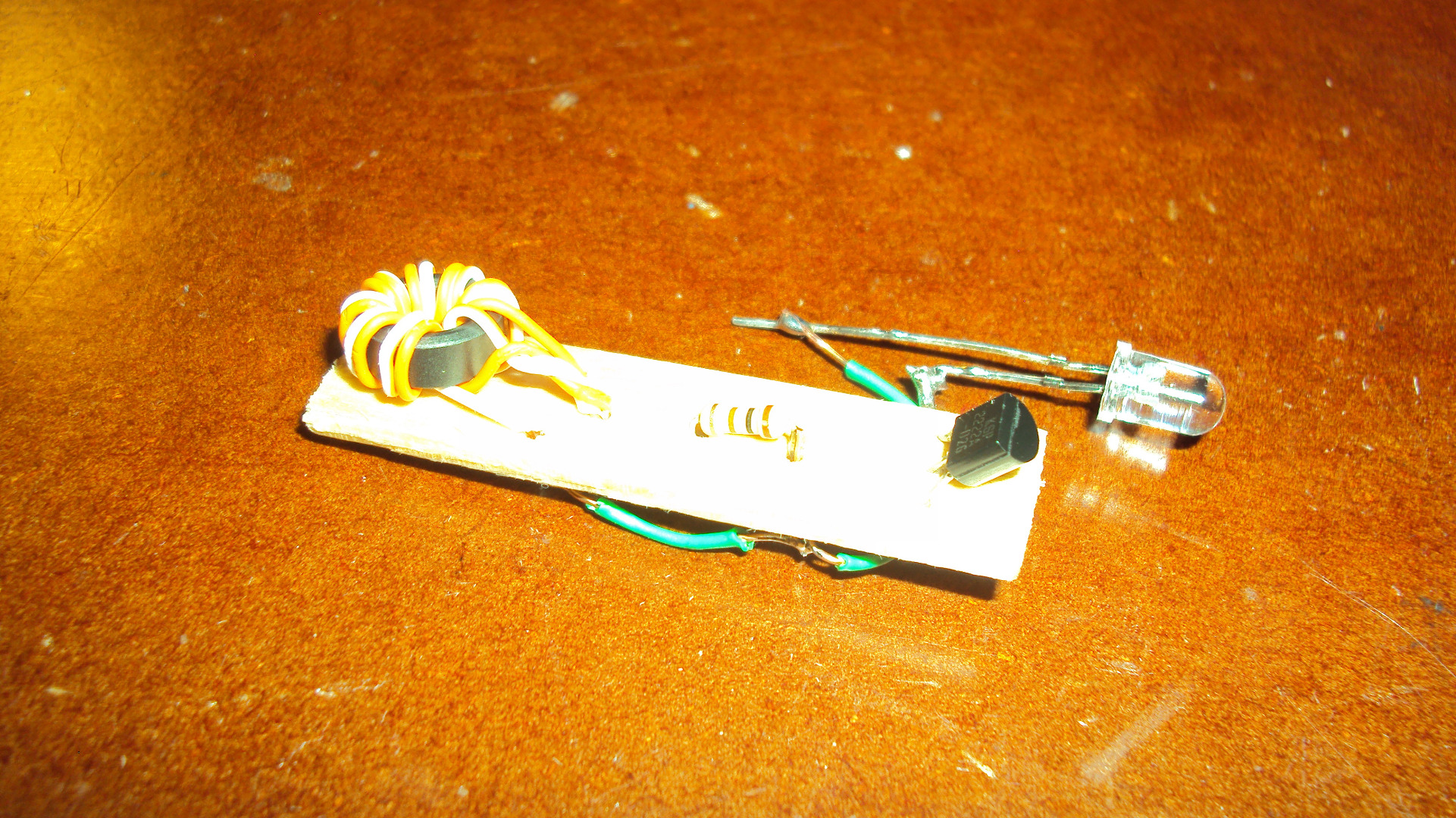 DIY ALTOIDS SMALLS JOULE THIEF FLASHLIGHT 7 Steps (with Pictures