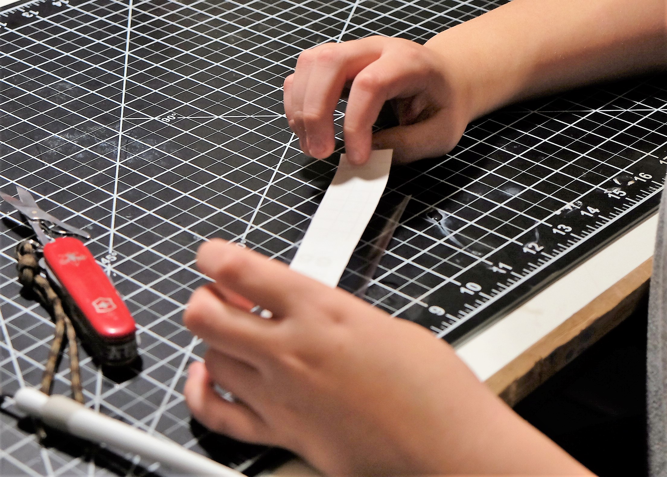 How to Make a Custom Vinyl Decal for Your Tool Case 6 Steps