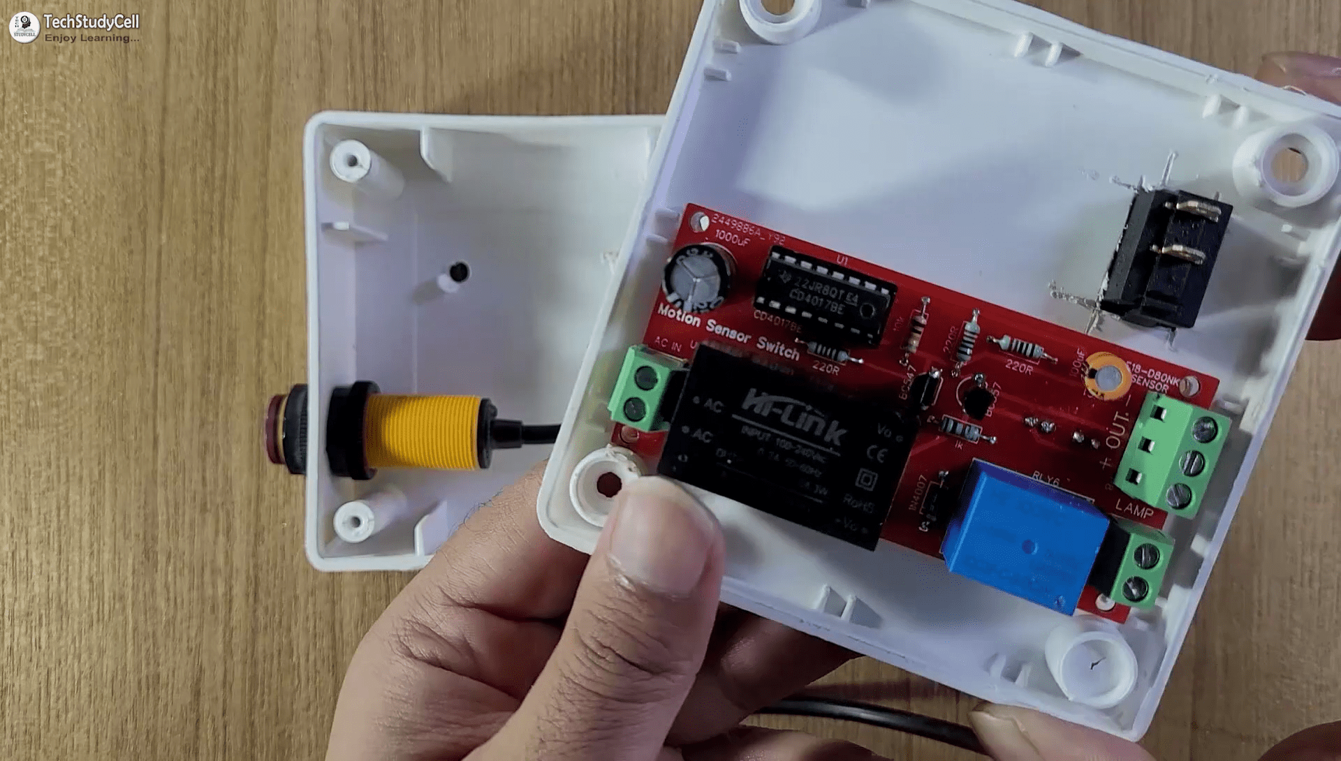 Motion Sensor Switch Using IR Proximity Sensor CD4017 IC Projects