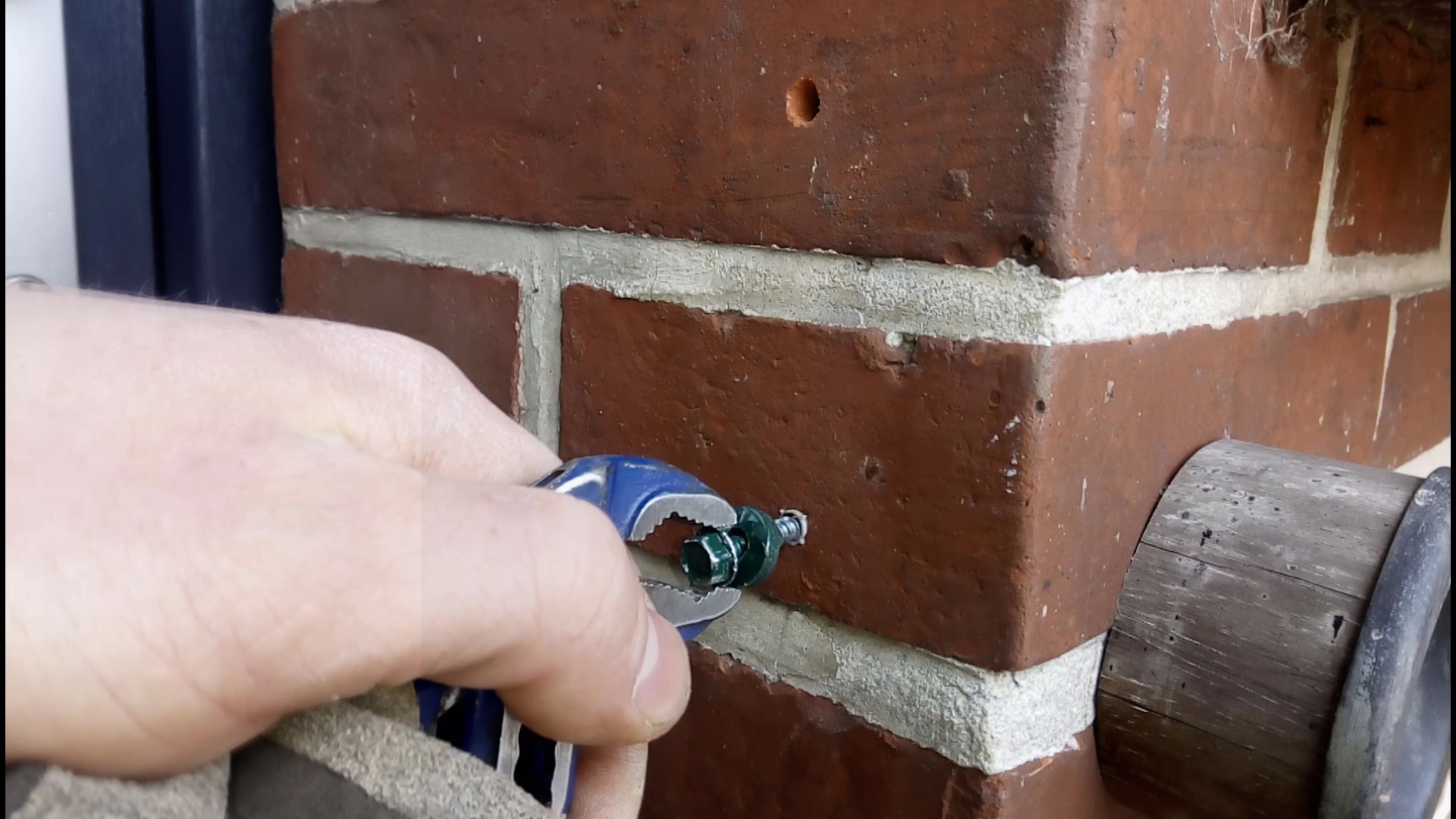 How to Fix Holes in a Brick Wall Cheap and Easy 4 Steps (with