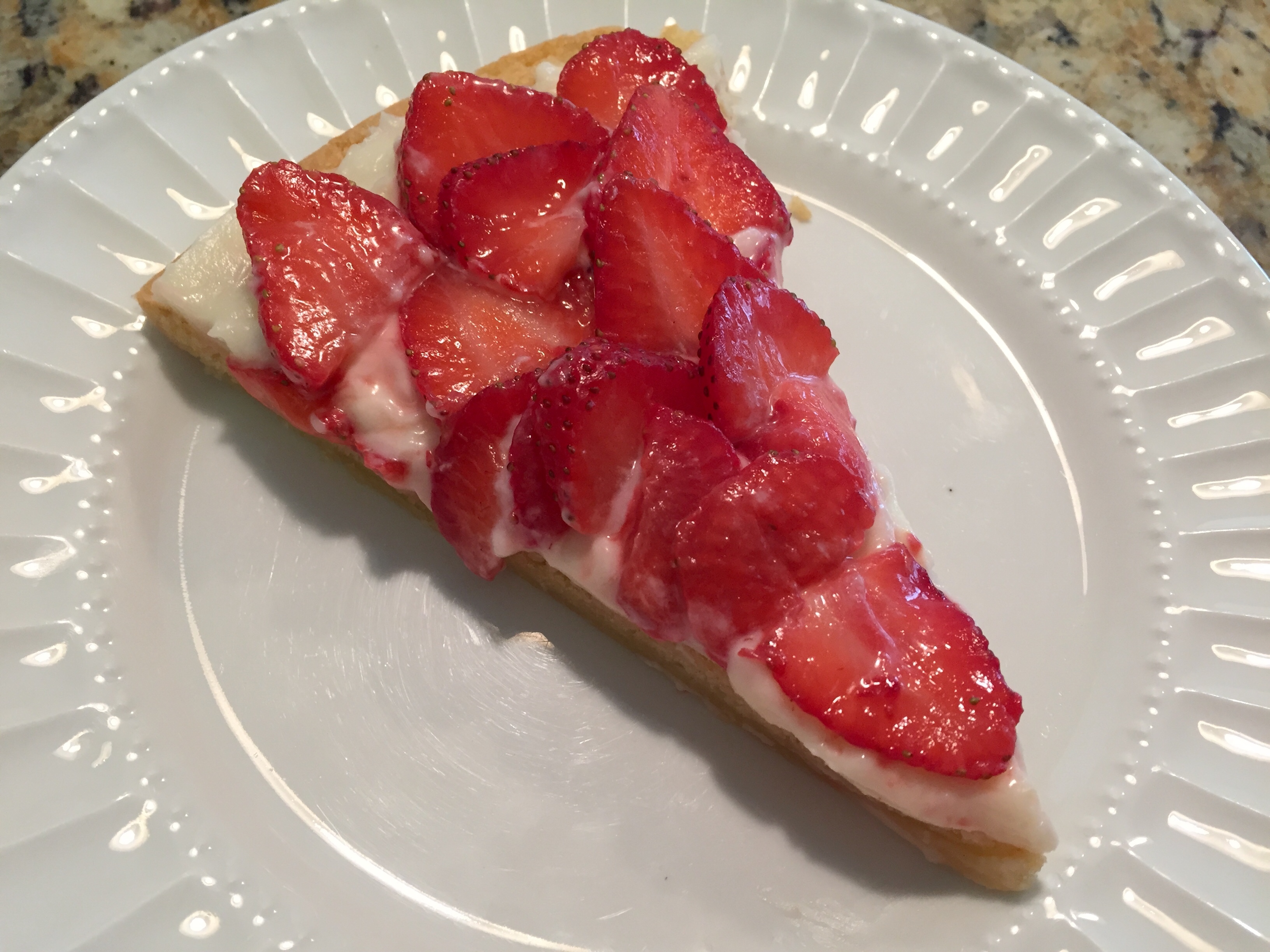 AMAZING Strawberry Dessert Pizza 4 Steps Instructables