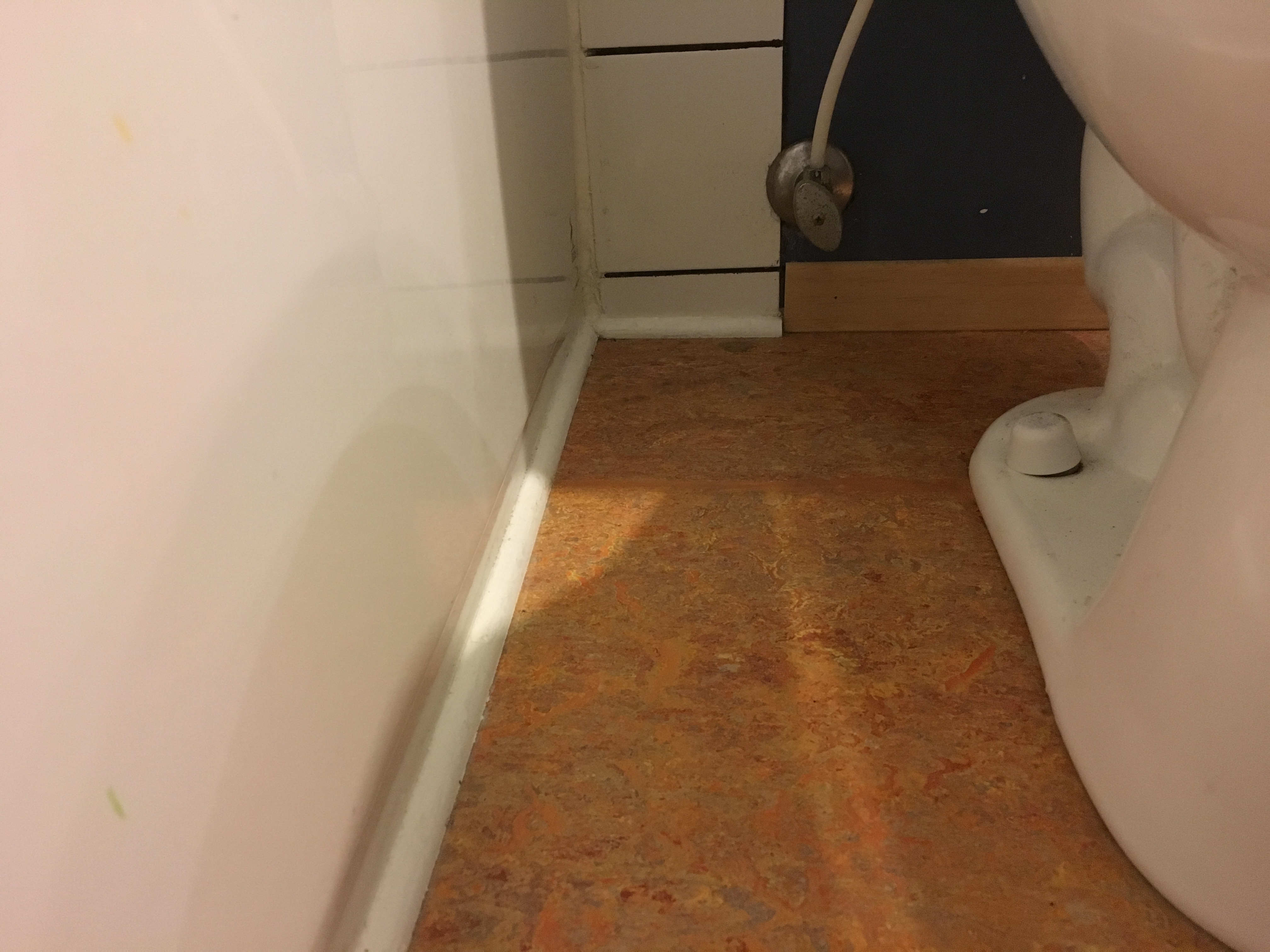 Bathroom Floor Repair With Sugru! 6 Steps (with Pictures) Instructables