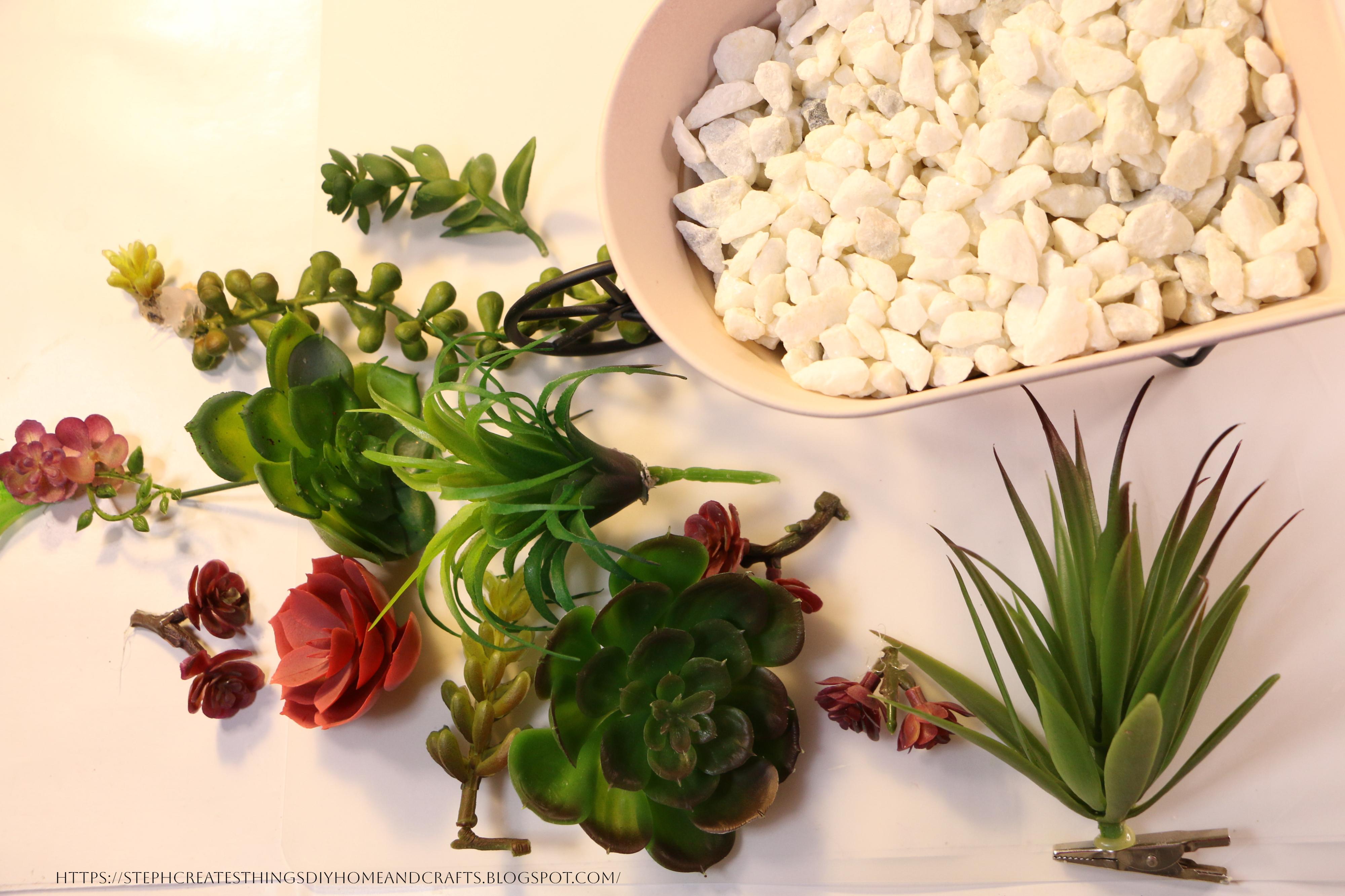 $5 MINI WHEELBARROW DECORATION REDESIGN : 5 Steps (with Pictures