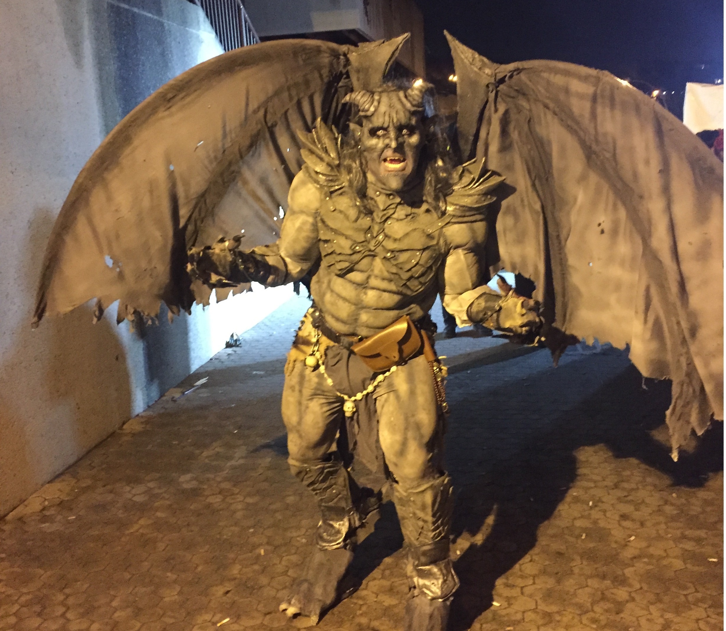 Gargoyle Costume Goliath Reimagined 6 Steps (with Pictures