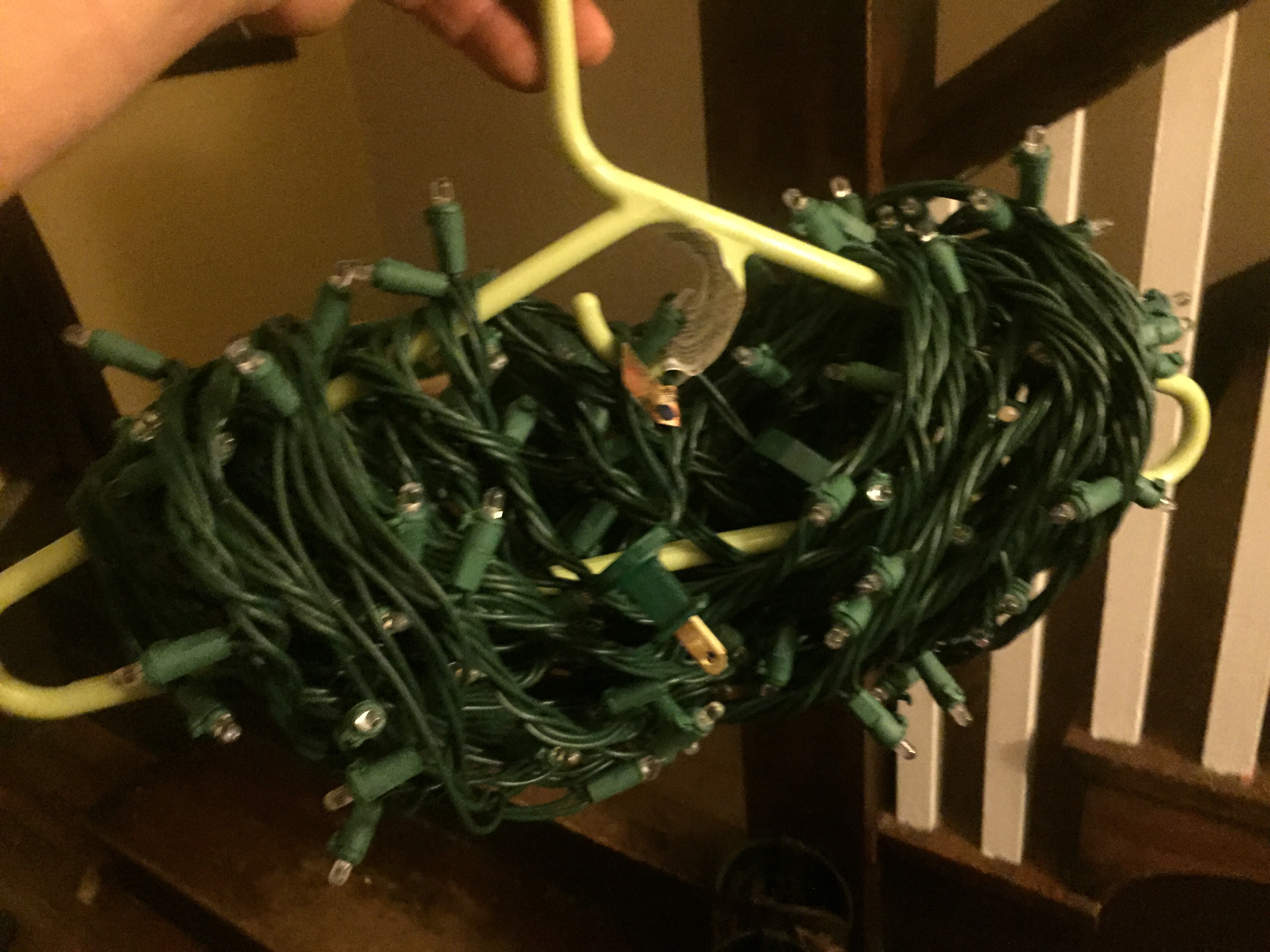 Best Christmas Light Organizer Ever! 6 Steps (with Pictures