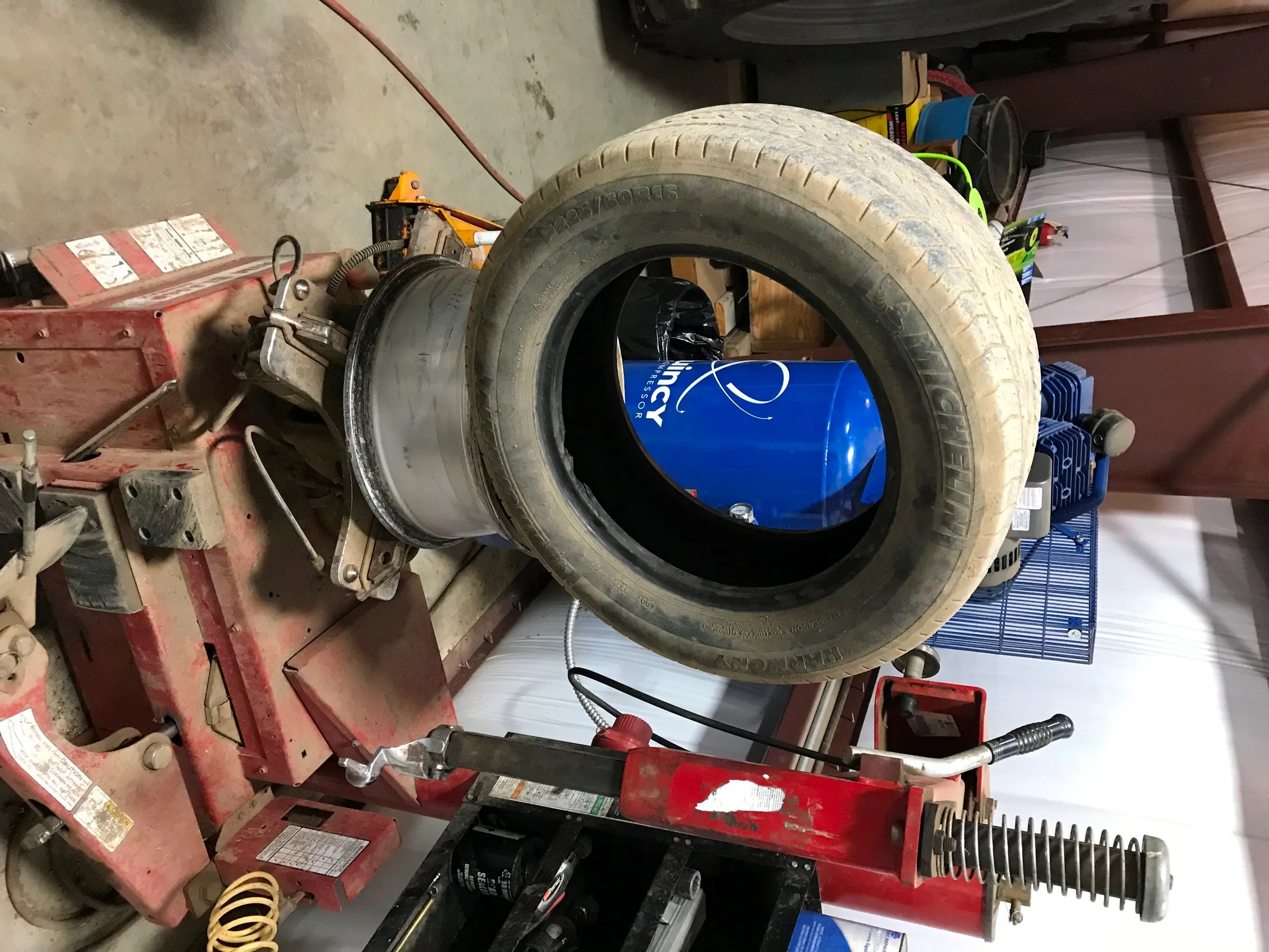Tire Changing Made Easy : 9 Steps - Instructables
