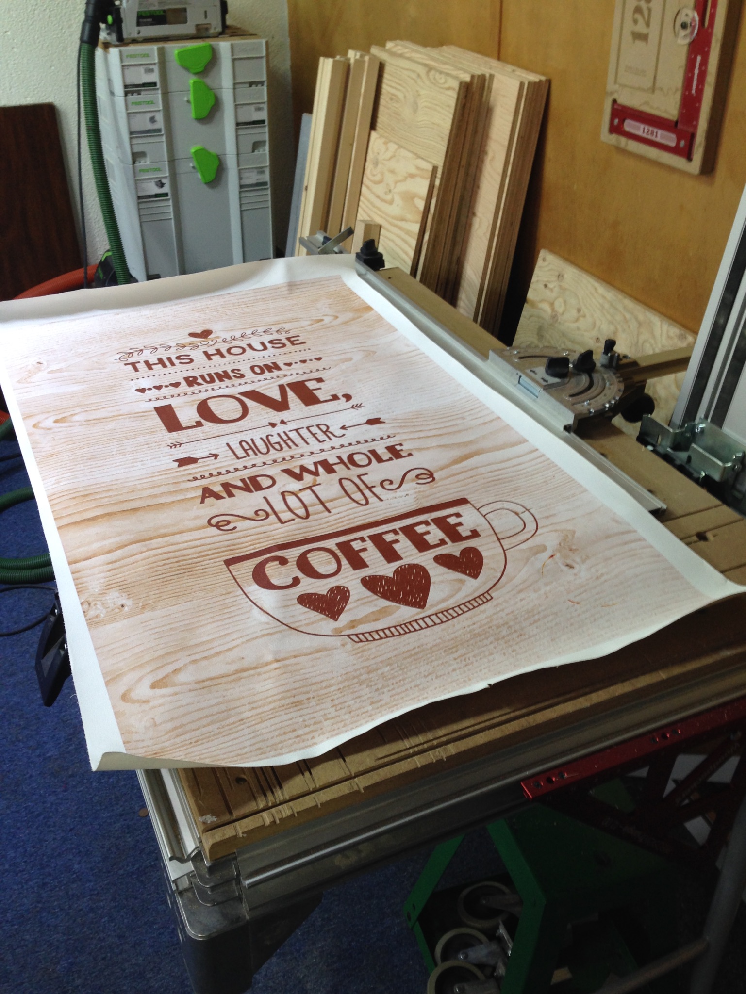 How to Make a Canvas Wrapped Floating Picture Frame Cheap and Easy 5