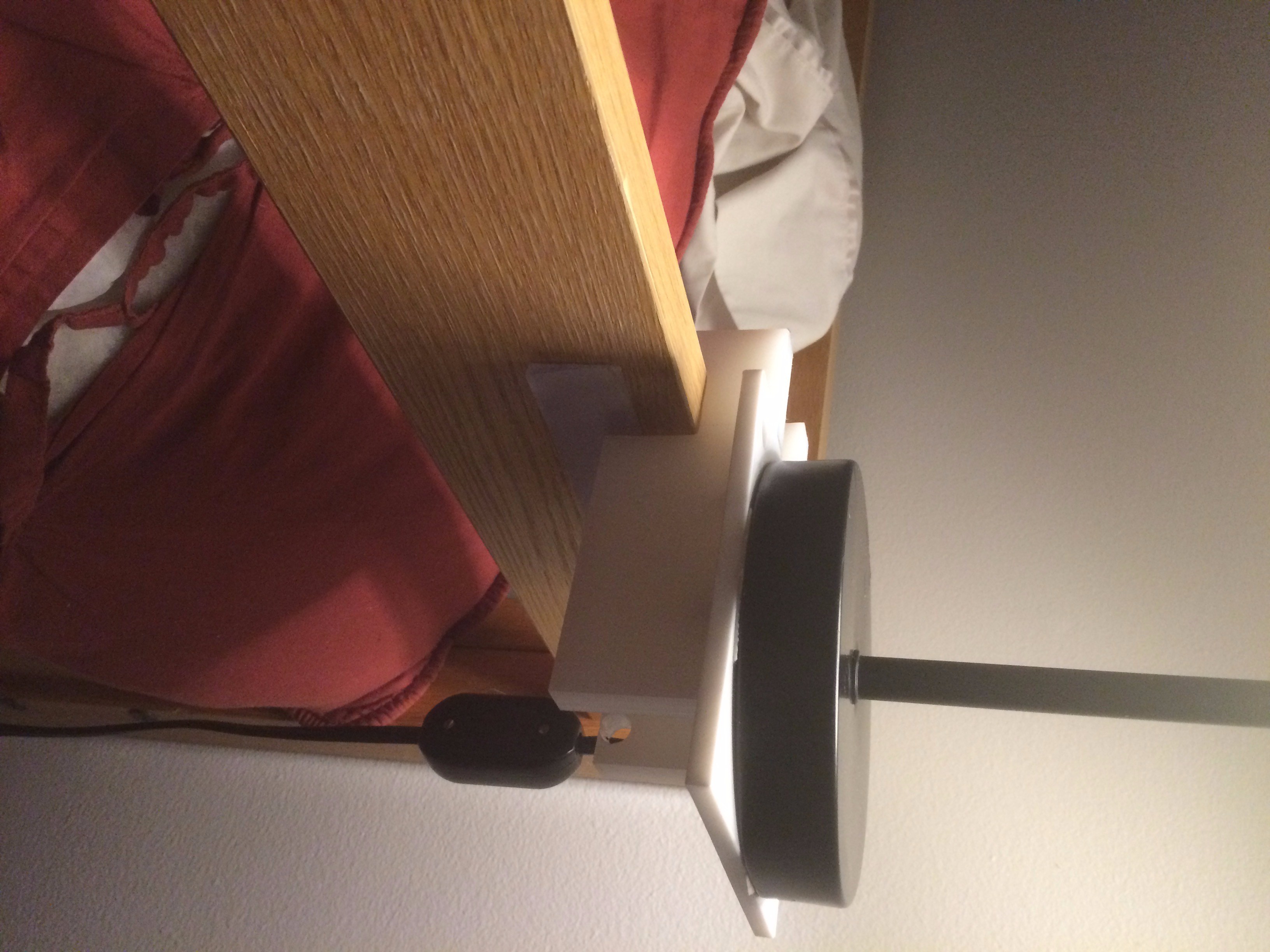 Little Tables Dorm Room Bed Stands 4 Steps (with Pictures