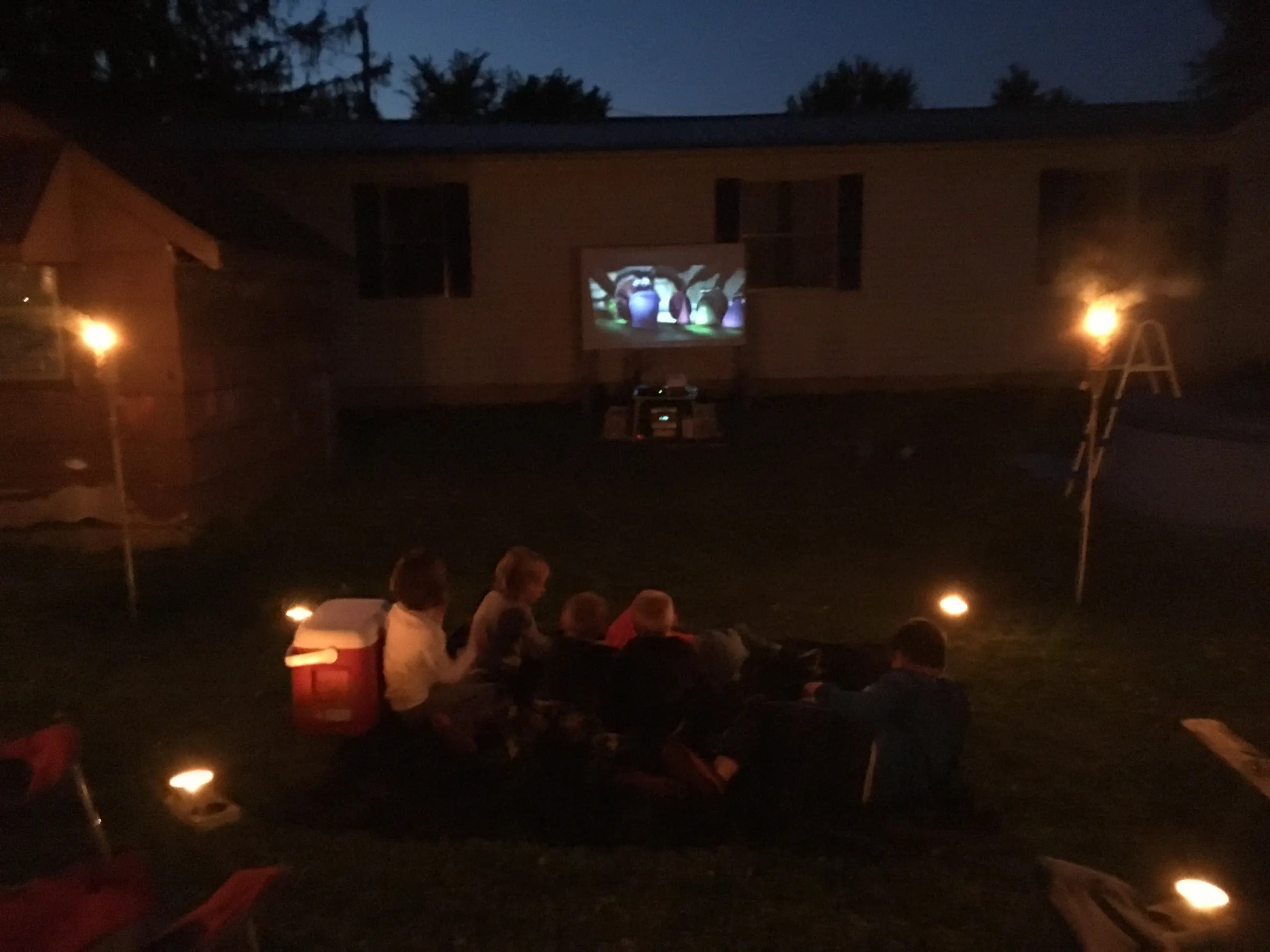 Simple and Cheap Outdoor Movies!! 4 Steps Instructables