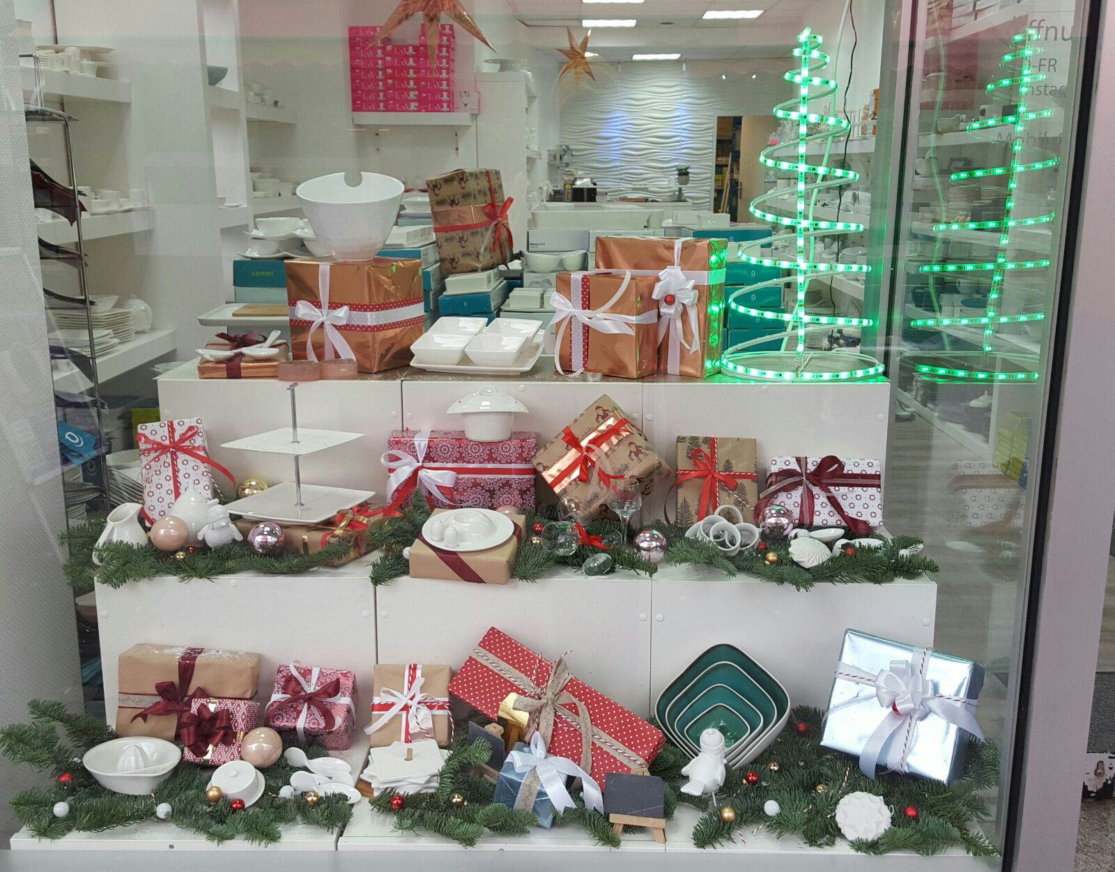 Digital Led Strip Christmas Tree 4 Steps Instructables