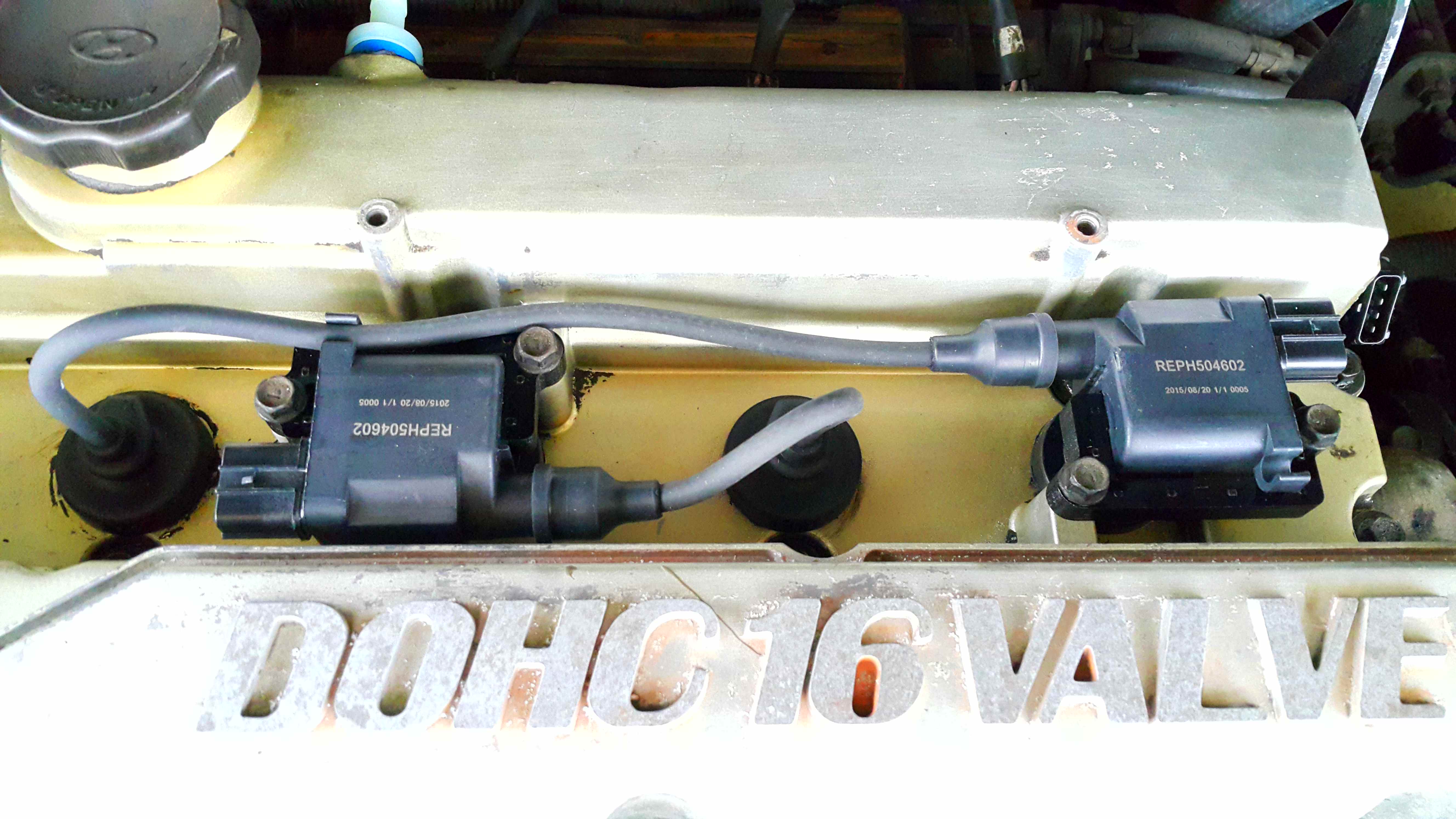 Replacing Coil Packs and Spark Plug Wires for Hyundai Trajet 2000. 3