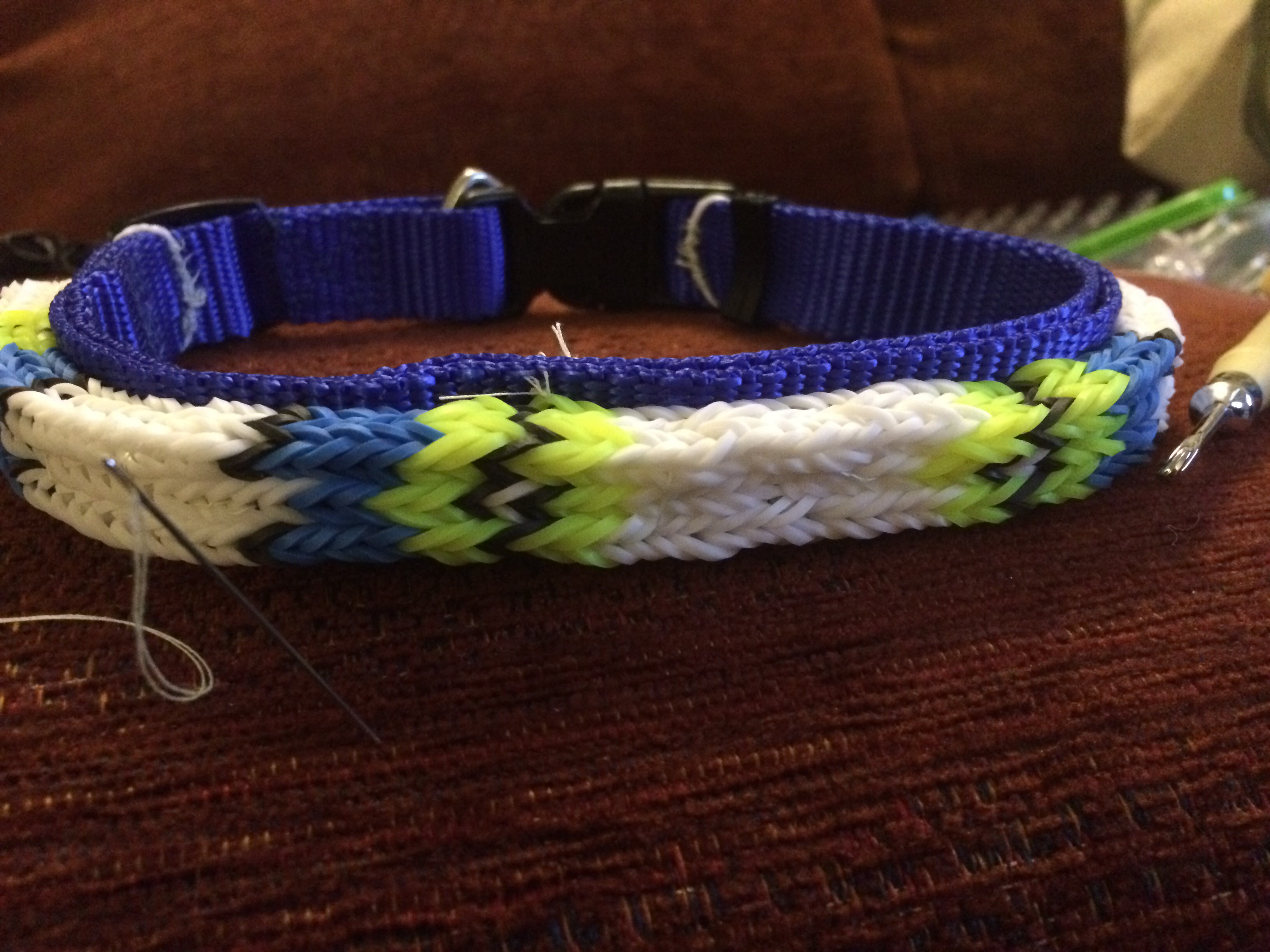 Loom Band Dog Collar Revamp 8 Steps Instructables