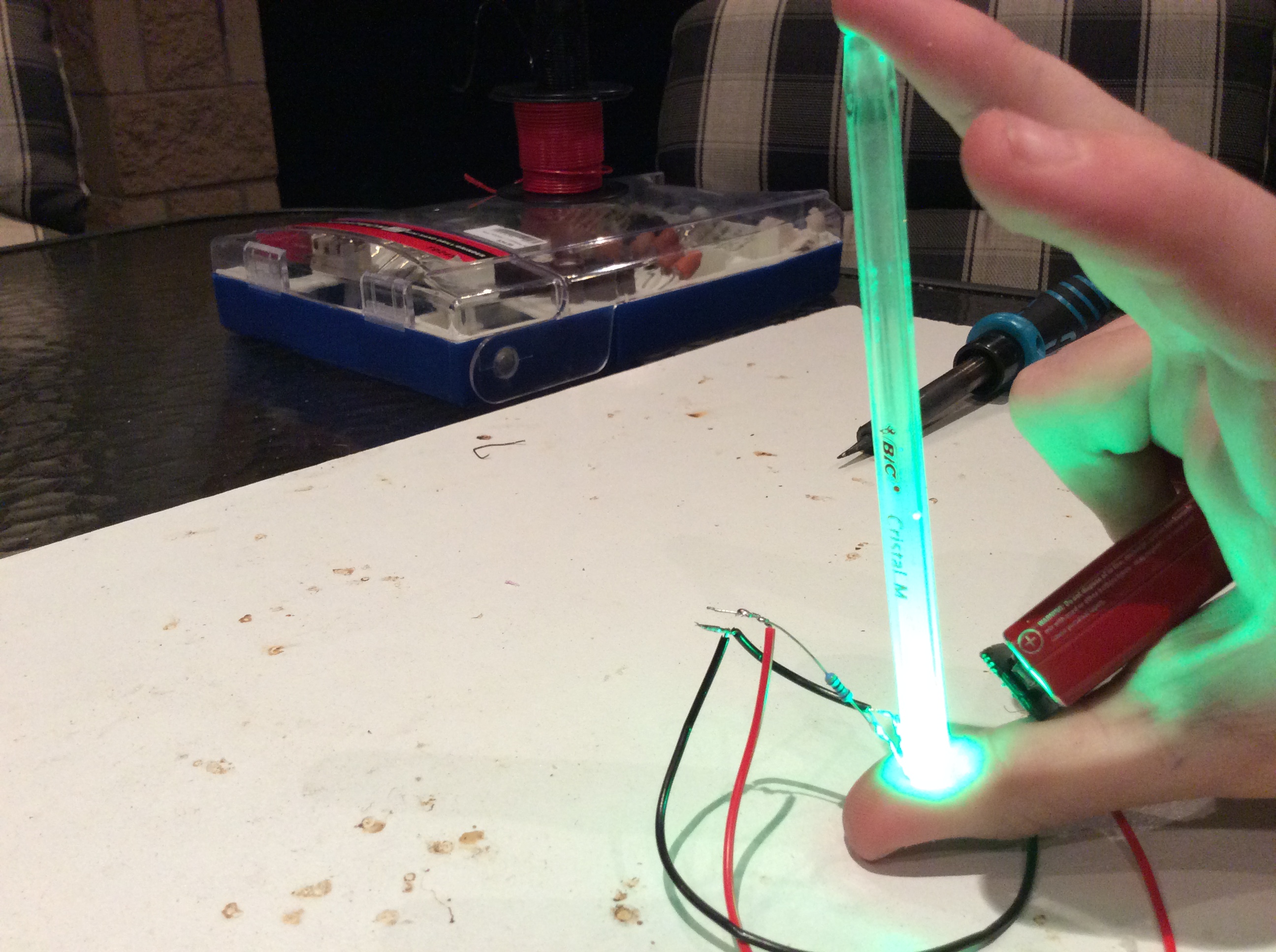 HOW TO MAKE a DIY GLOW STICK! 5 Steps (with Pictures) Instructables