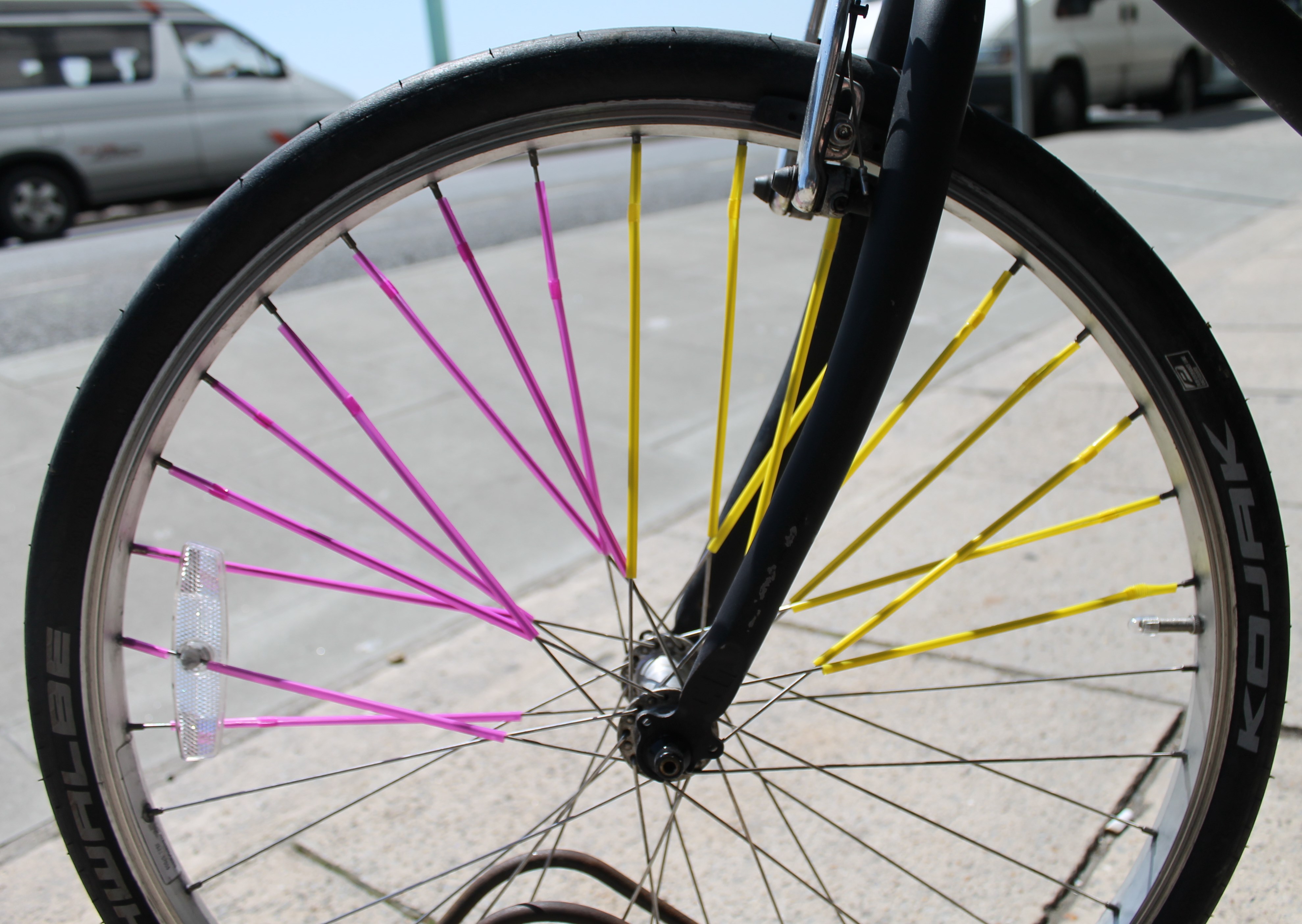 Bicycle Wheel Spoke Art With Drinking Straws. 6 Steps (with Pictures