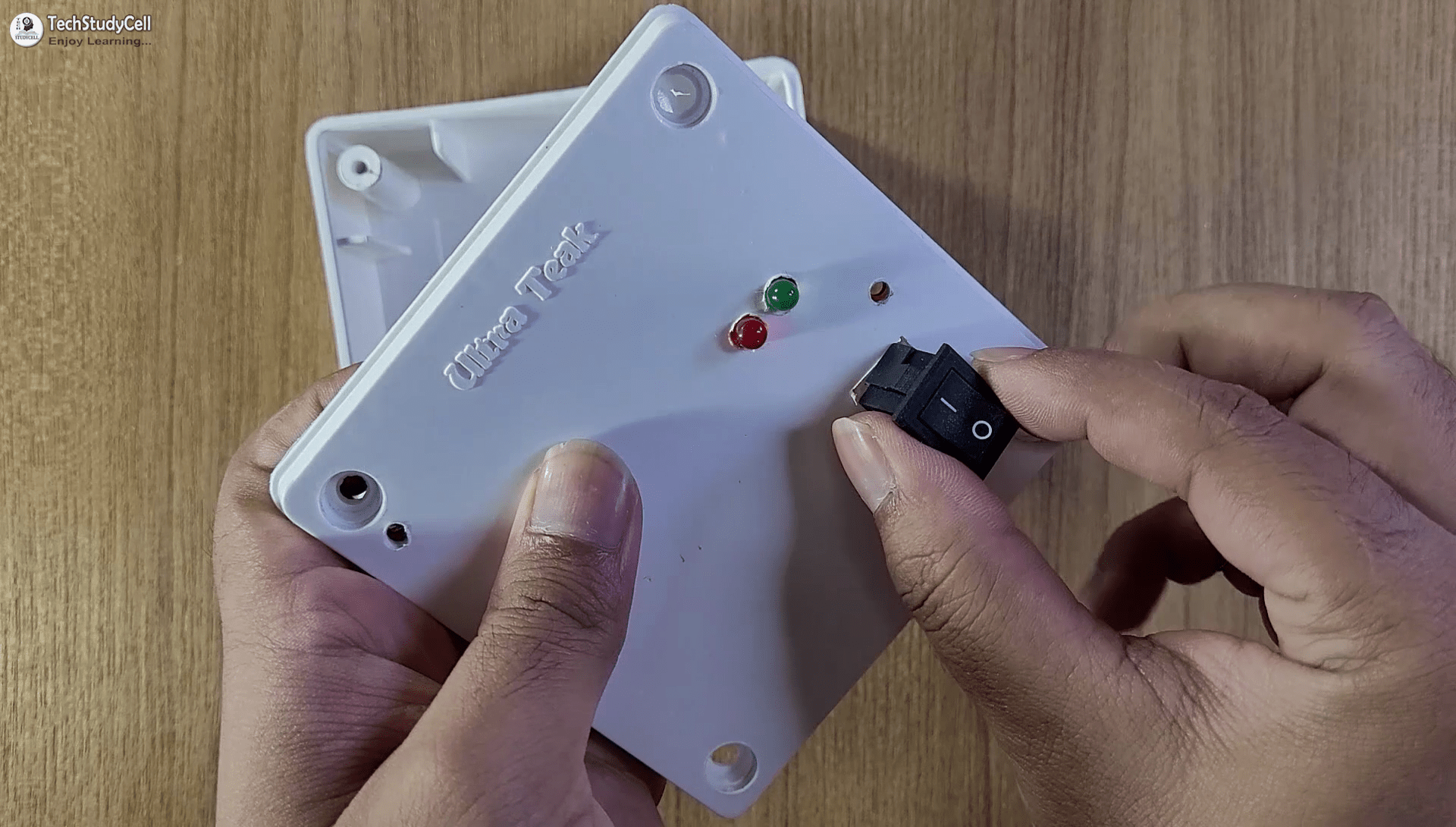 Motion Sensor Switch Using IR Proximity Sensor CD4017 IC Projects