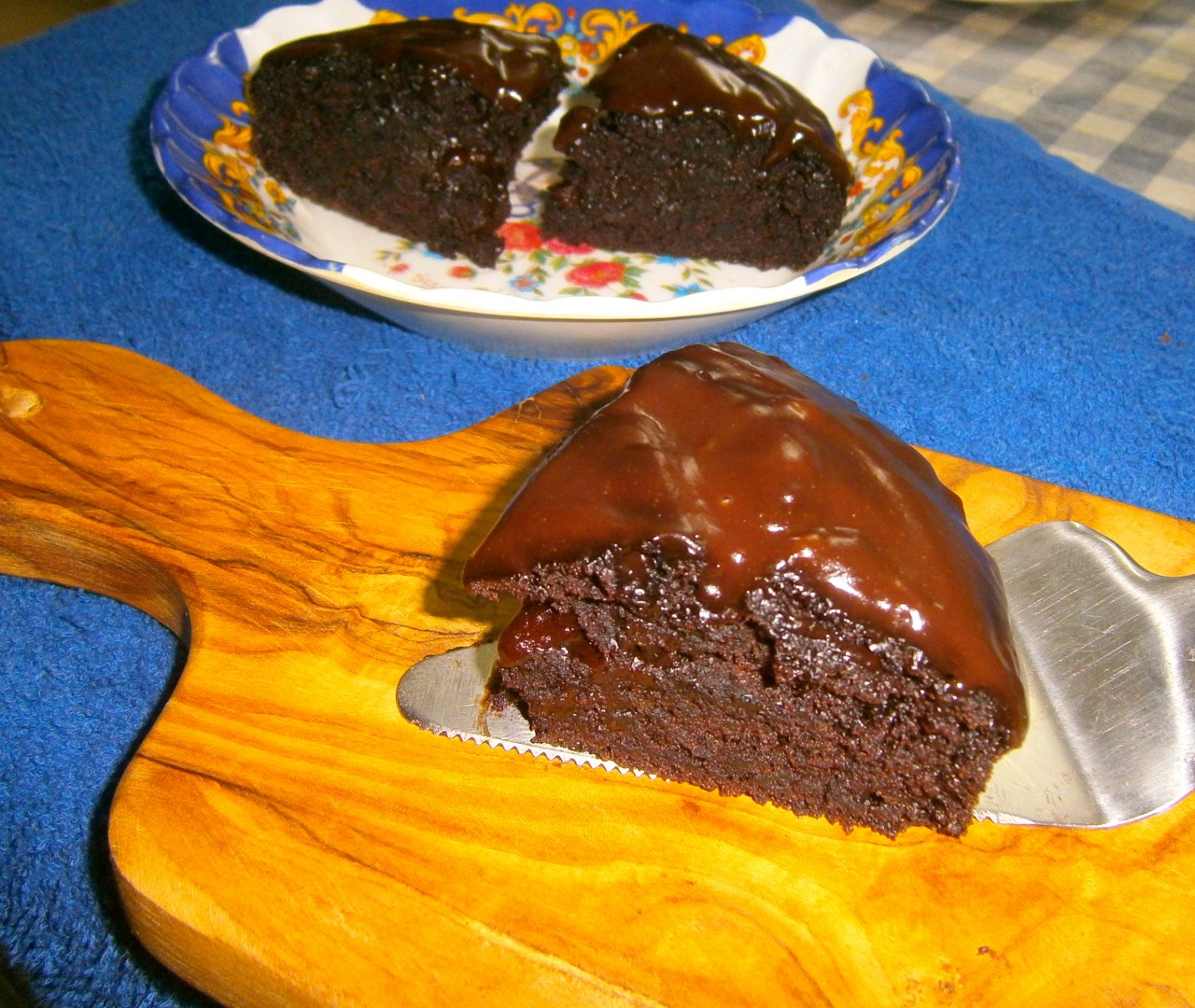 Moist Chocolate Vinegar Coffee Cake 8 Steps (with Pictures