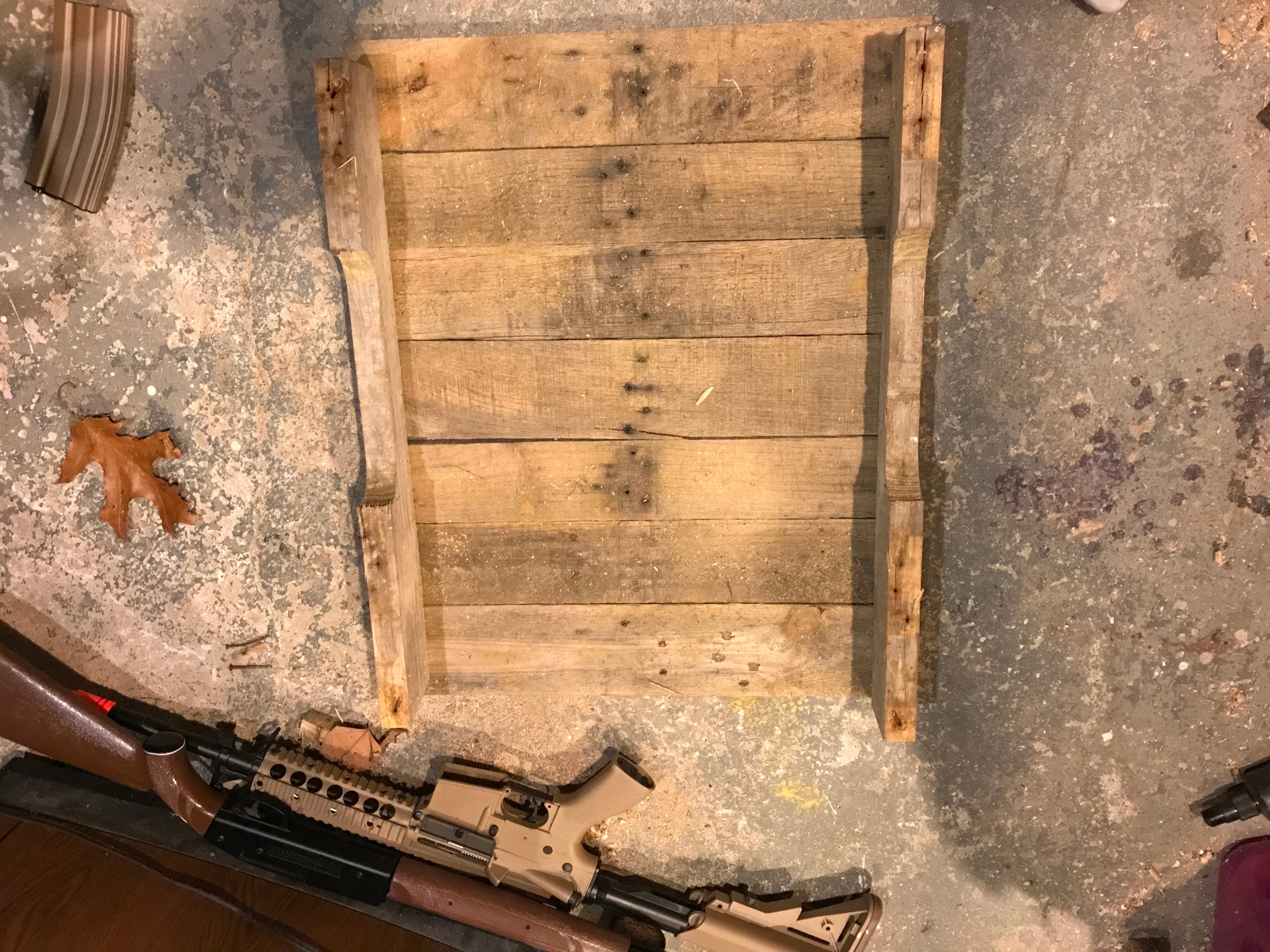 Pellet Gun Rack Made From Pallets. for All the Buds. 7 Steps