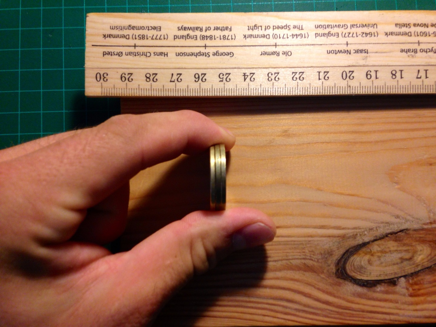 Shelf ReInvented Piggy Bank & Key Hanger. 5 Steps (with Pictures