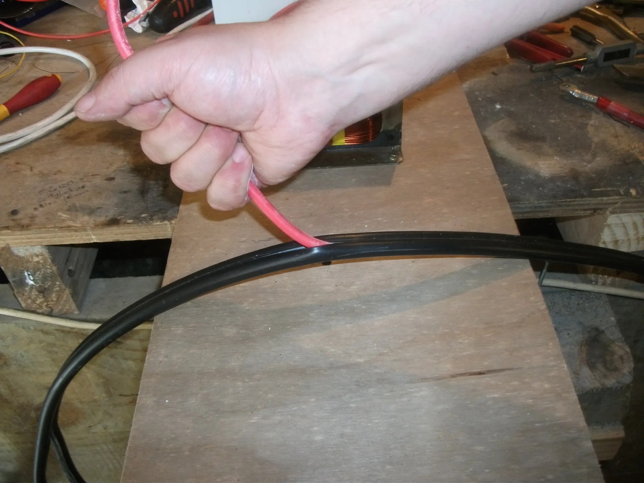 MOT Spot Welder : 6 Steps - Instructables