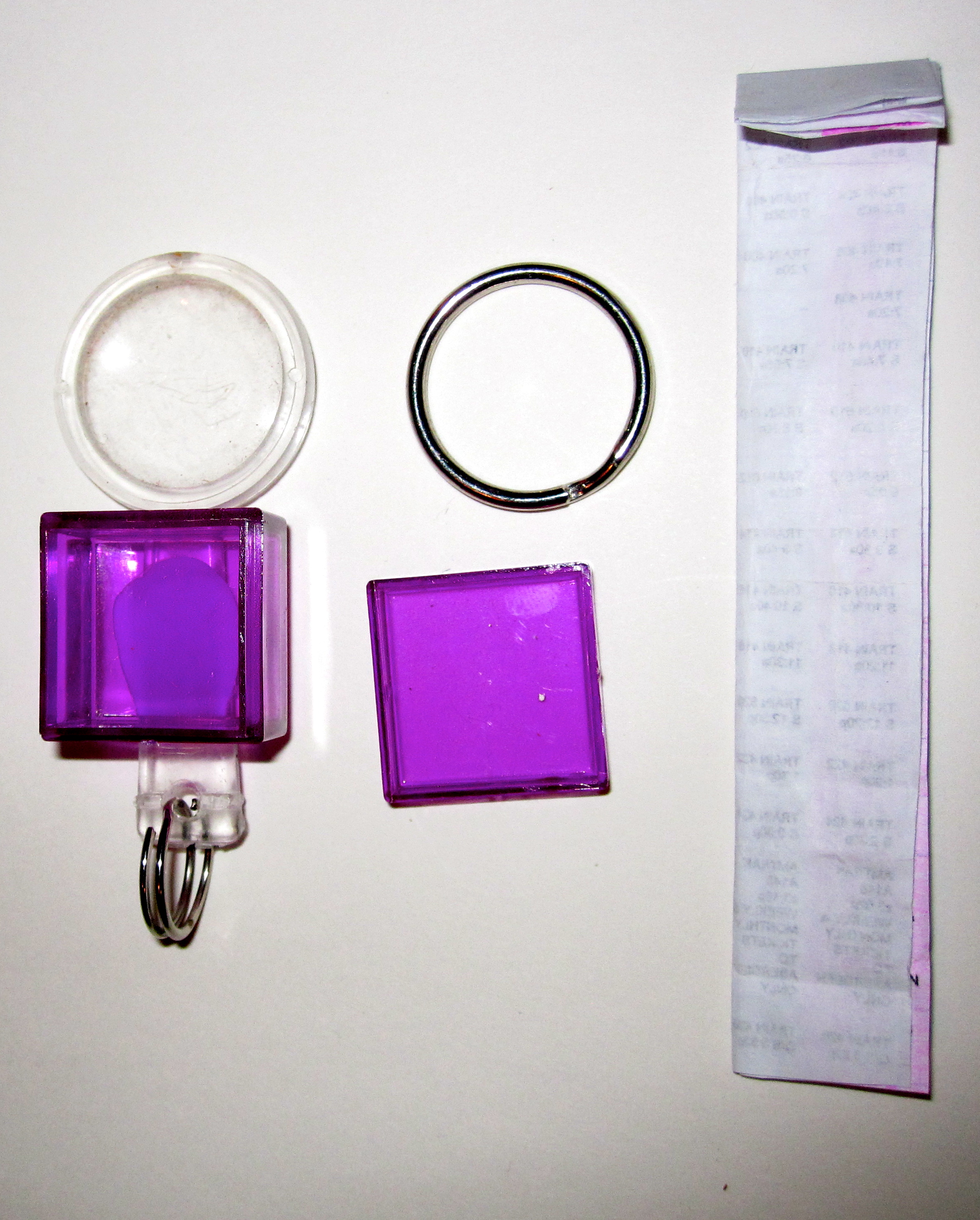Keychain Magnifying Glass & Pocket Sized Schedule 4 Steps Instructables