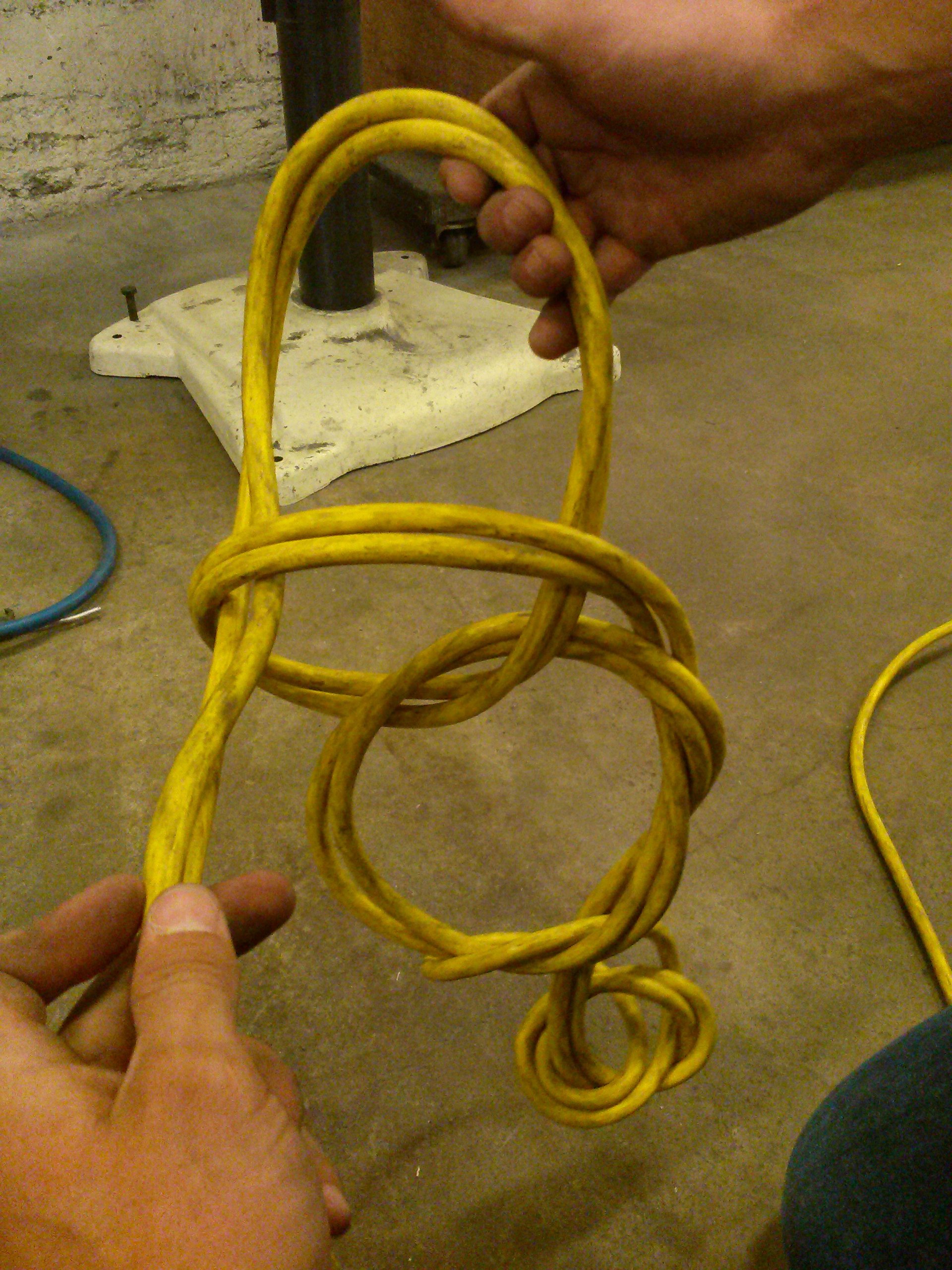 Daisy Chain an Extension Cord 7 Steps Instructables