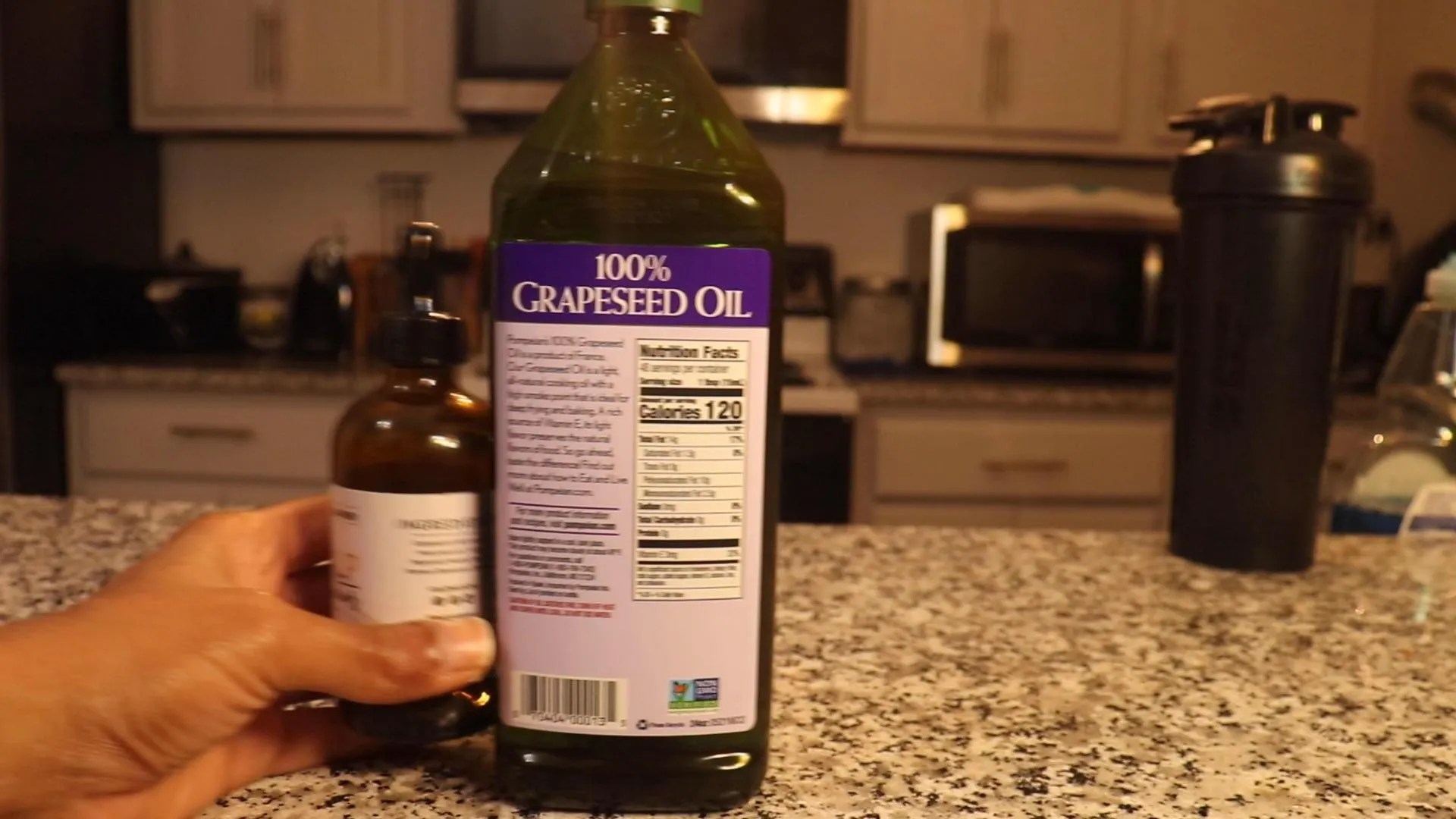 The Benefits of Soaking Your Hair With Grape Seed Oil Overnight 4