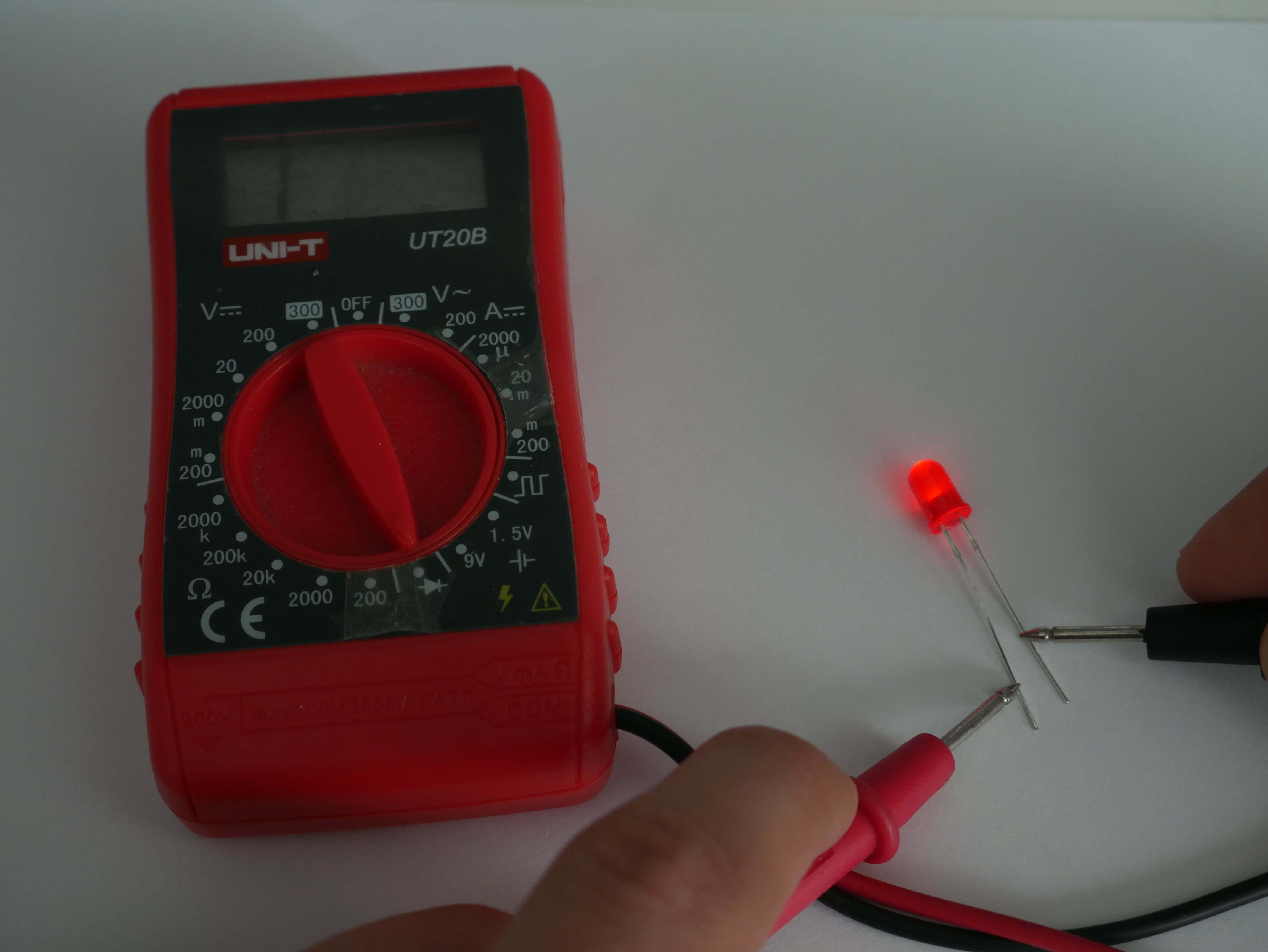 5 Simple Ways to Determine LED Polarity 6 Steps (with Pictures