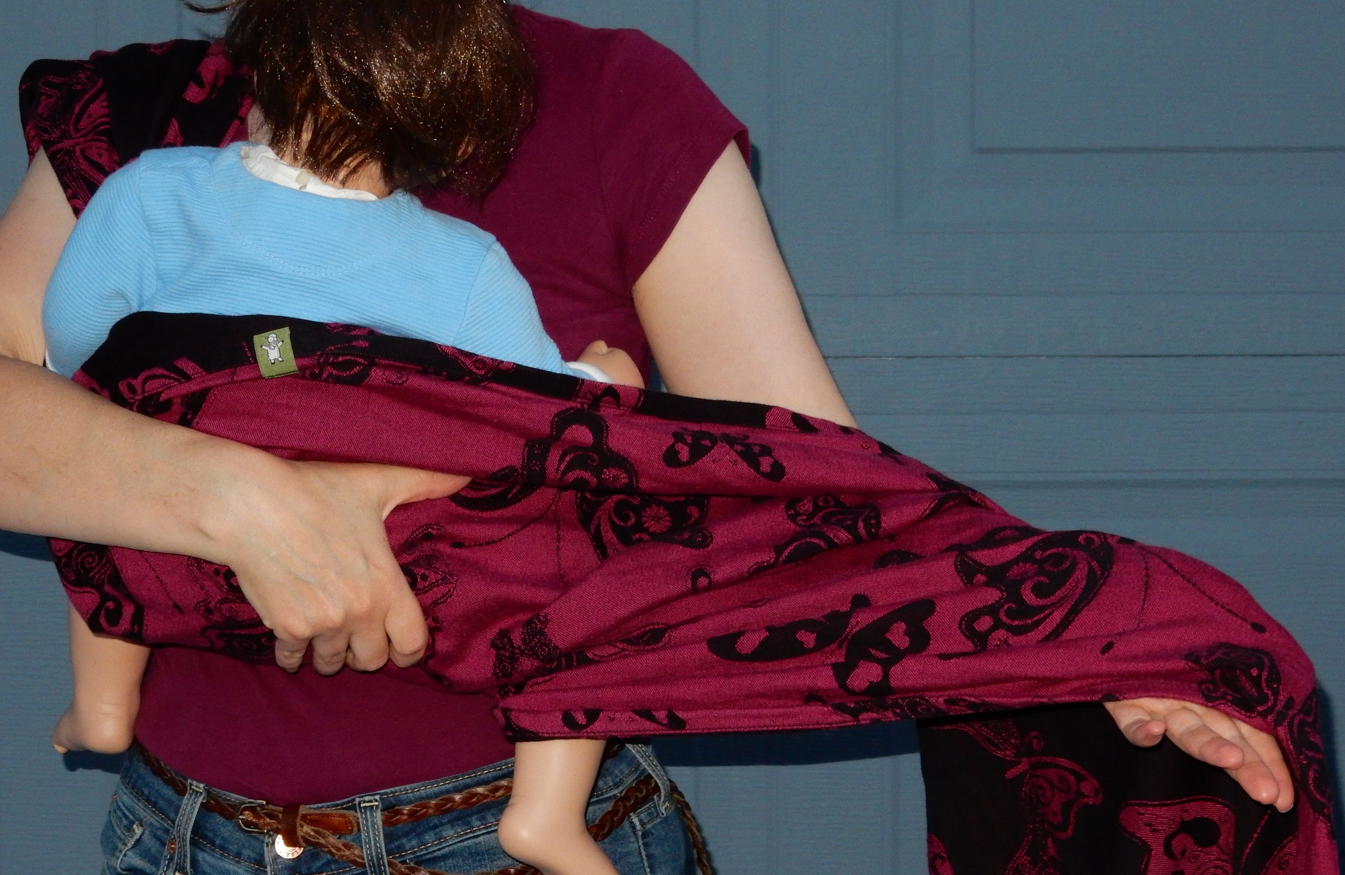 How to Tie a Kangaroo Carry With a Woven Baby Wrap 24 Steps