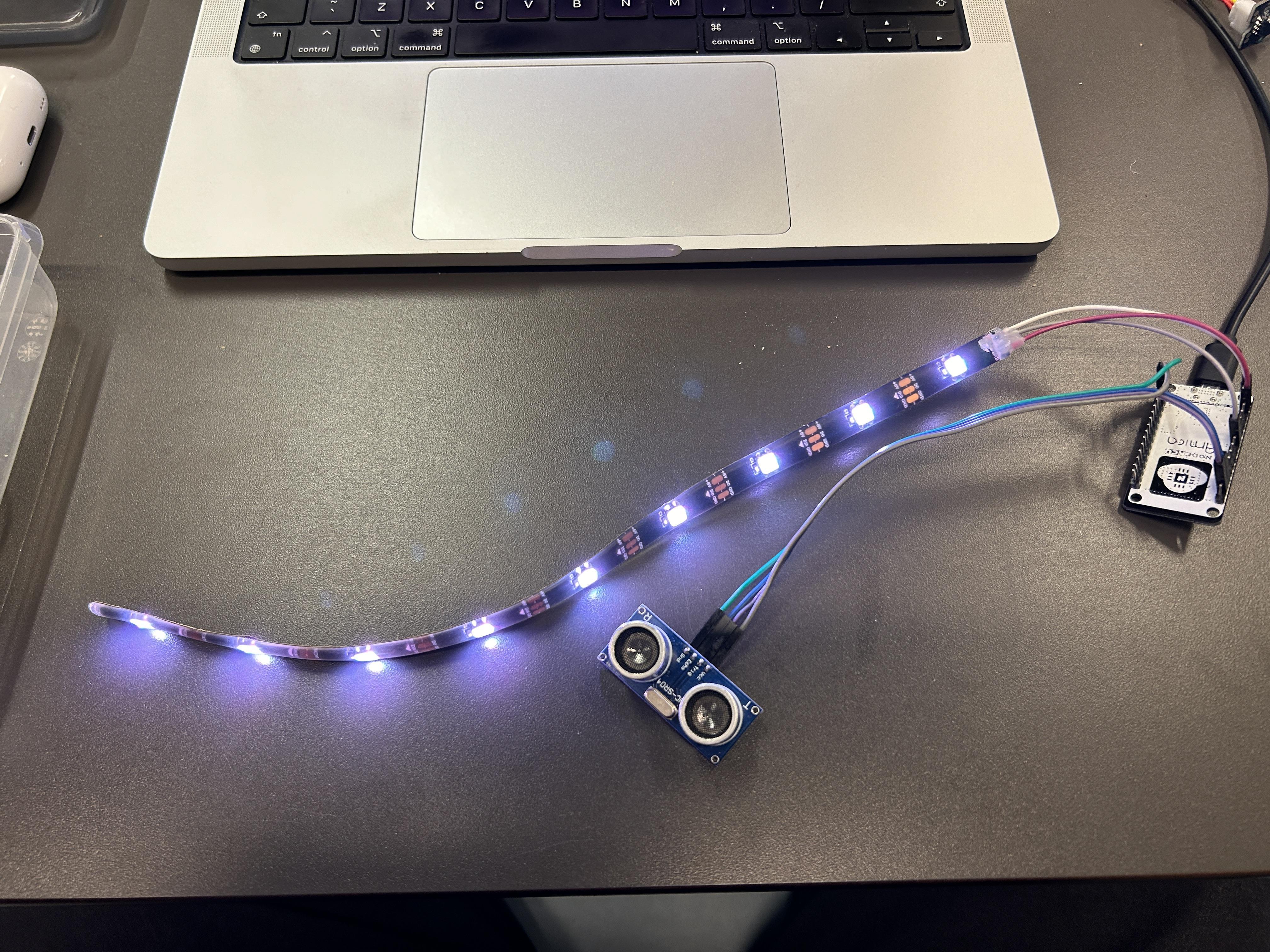 Fake Automatic Sunscreen With Ultrasone Sensor : 5 Steps - Instructables