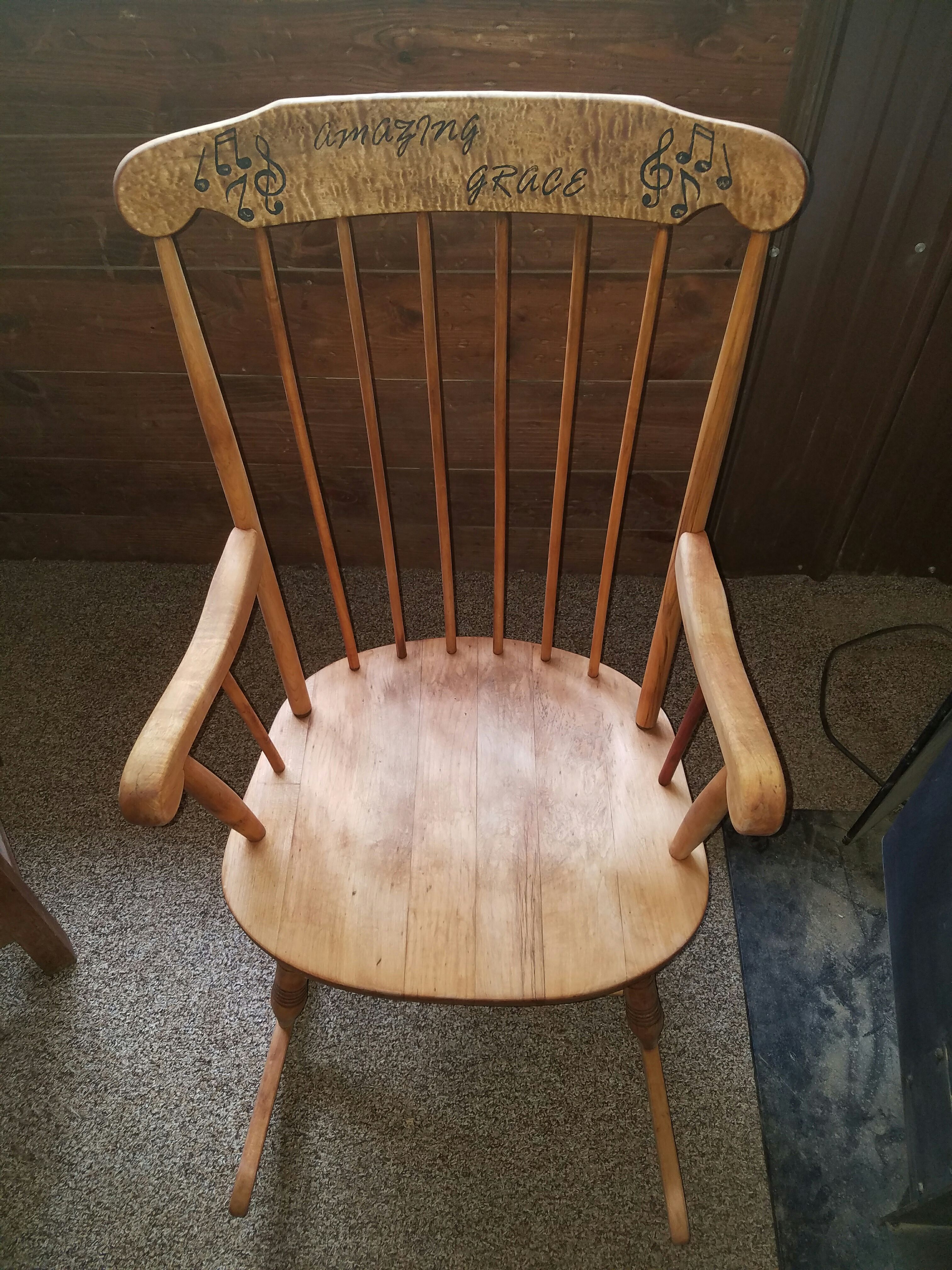 Redo a Broken Rocking Chair and Add Something Special 6 Steps (with