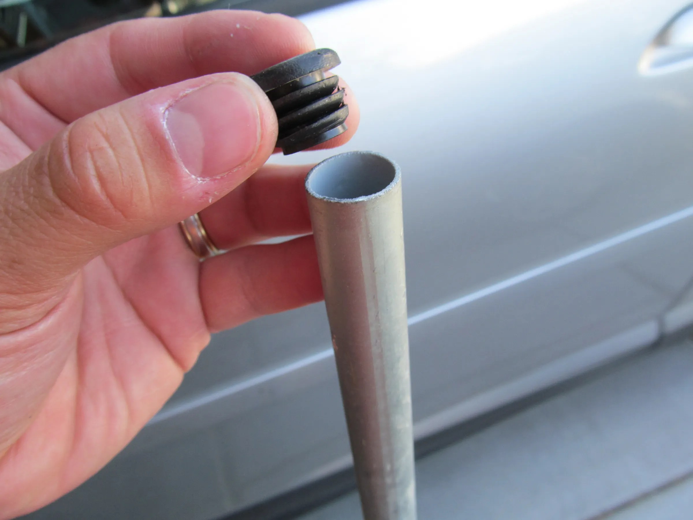 DIY Roof Rack Cross Bars : 5 Steps (with Pictures) - Instructables