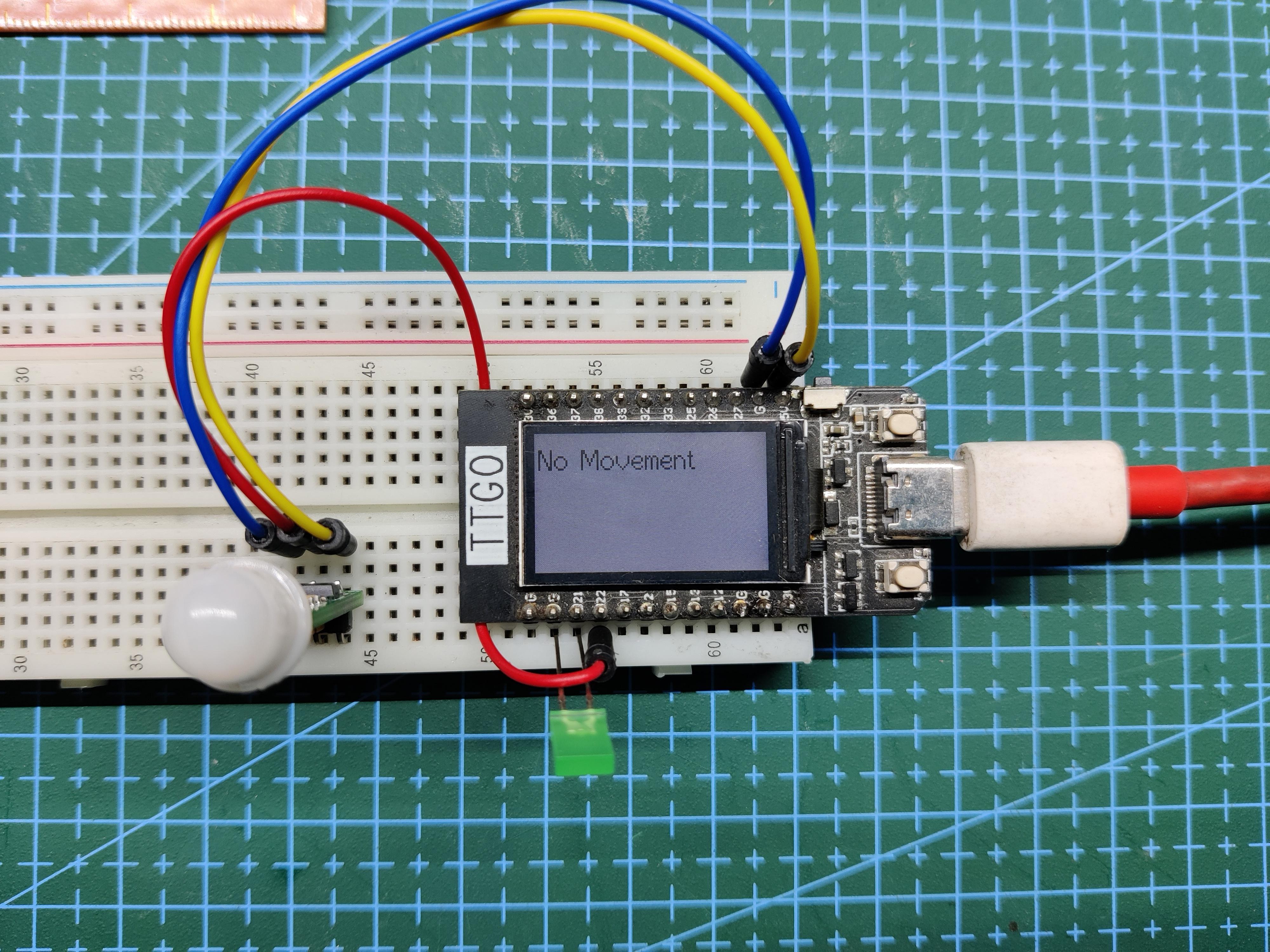 Motion Trigger Circuit With and Without Microcontroller 17 Steps