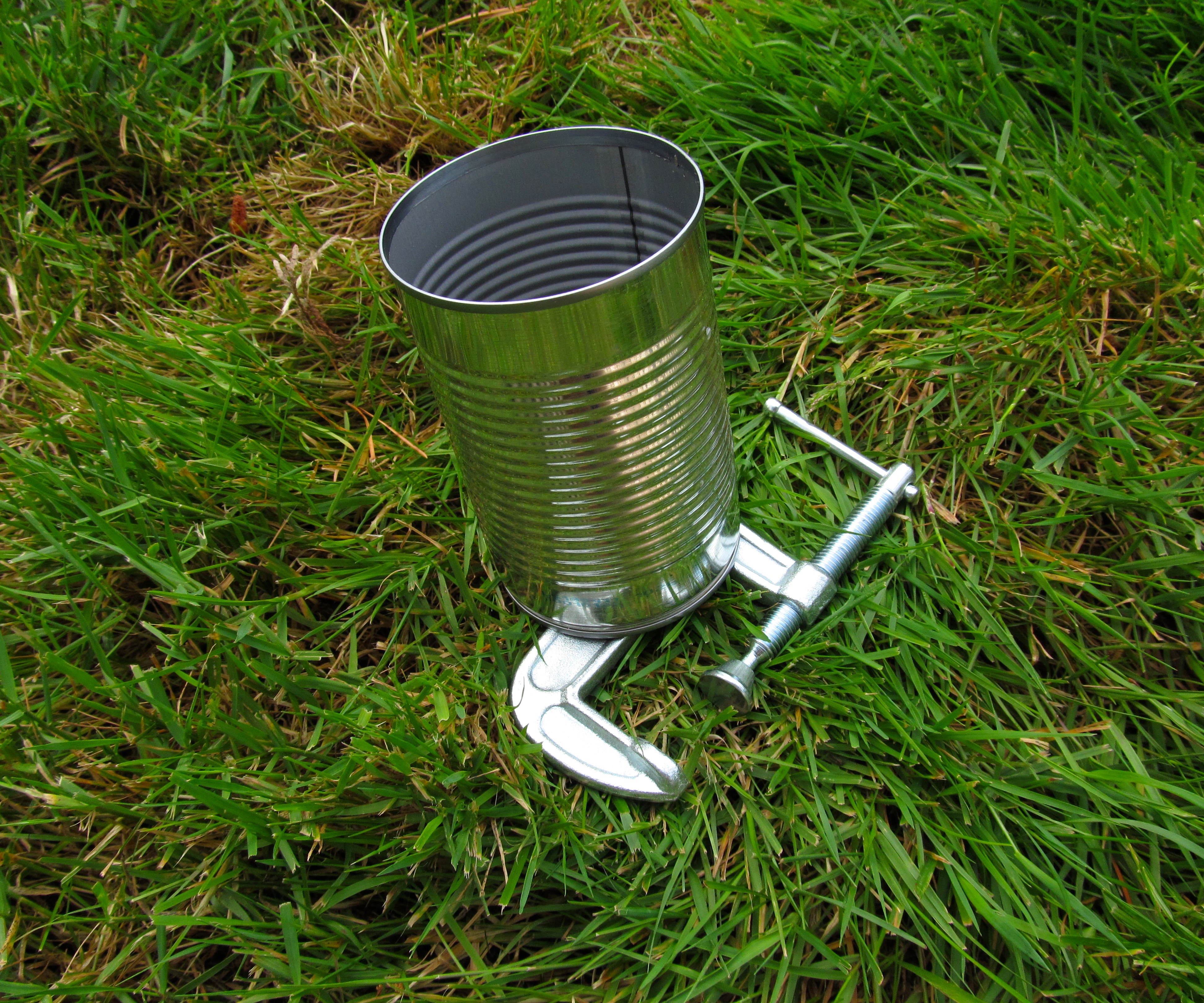 A (Removable) Cup Holder for Any Chair 3 Steps (with Pictures