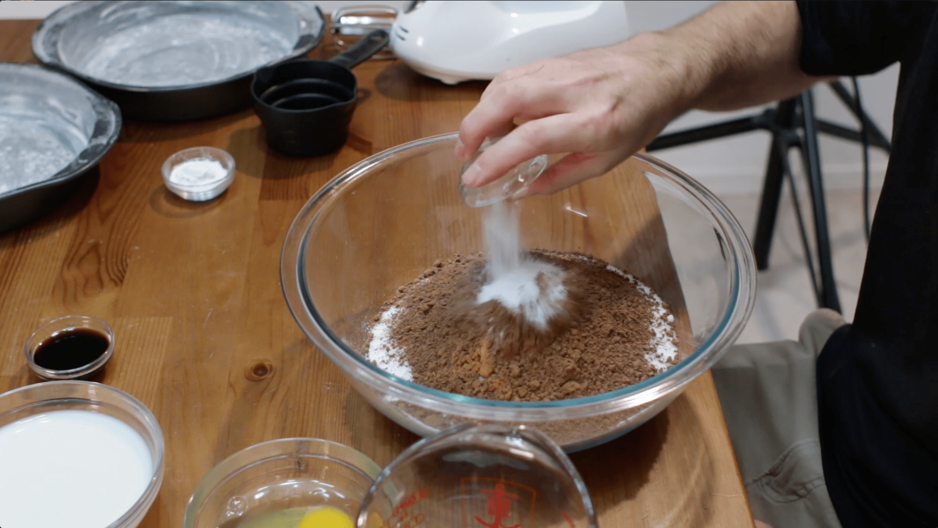 Easy Moist Chocolate Cake 10 Steps (with Pictures) Instructables