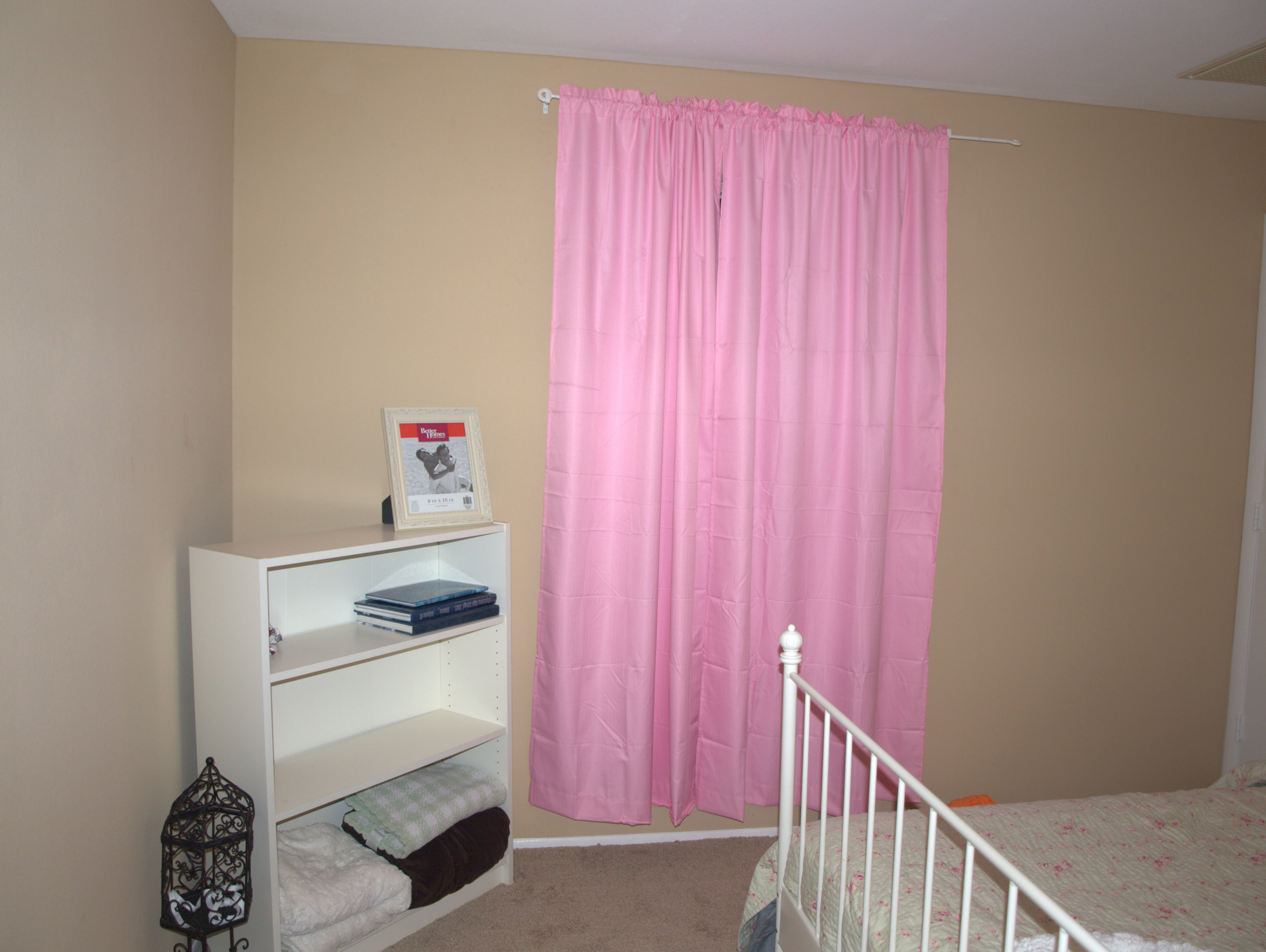 My Empty Guest Room!! Instructables