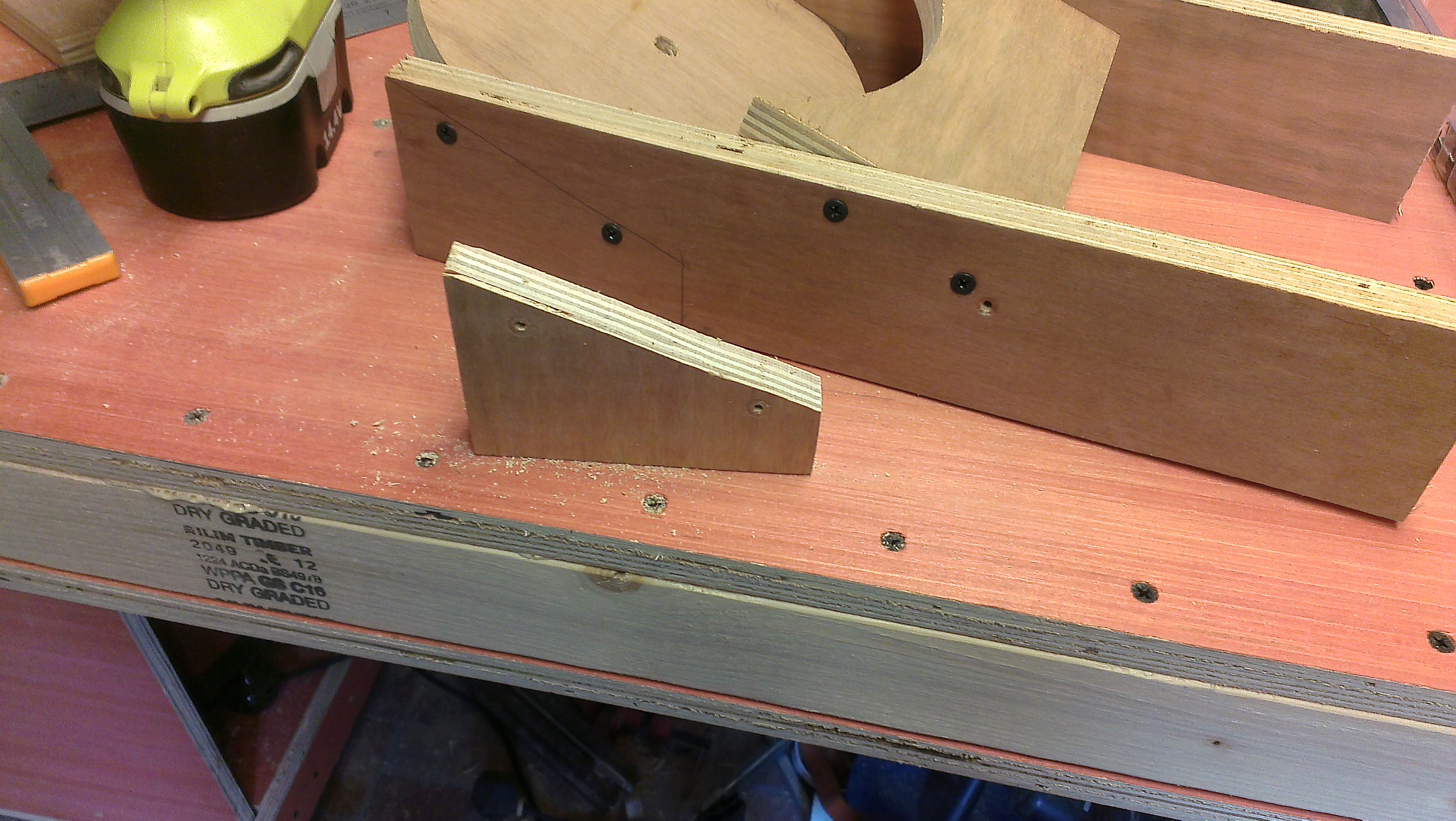 Demijohn Carboy Tilt Device ( a Simple Way to Not Waste Any Booze) 3