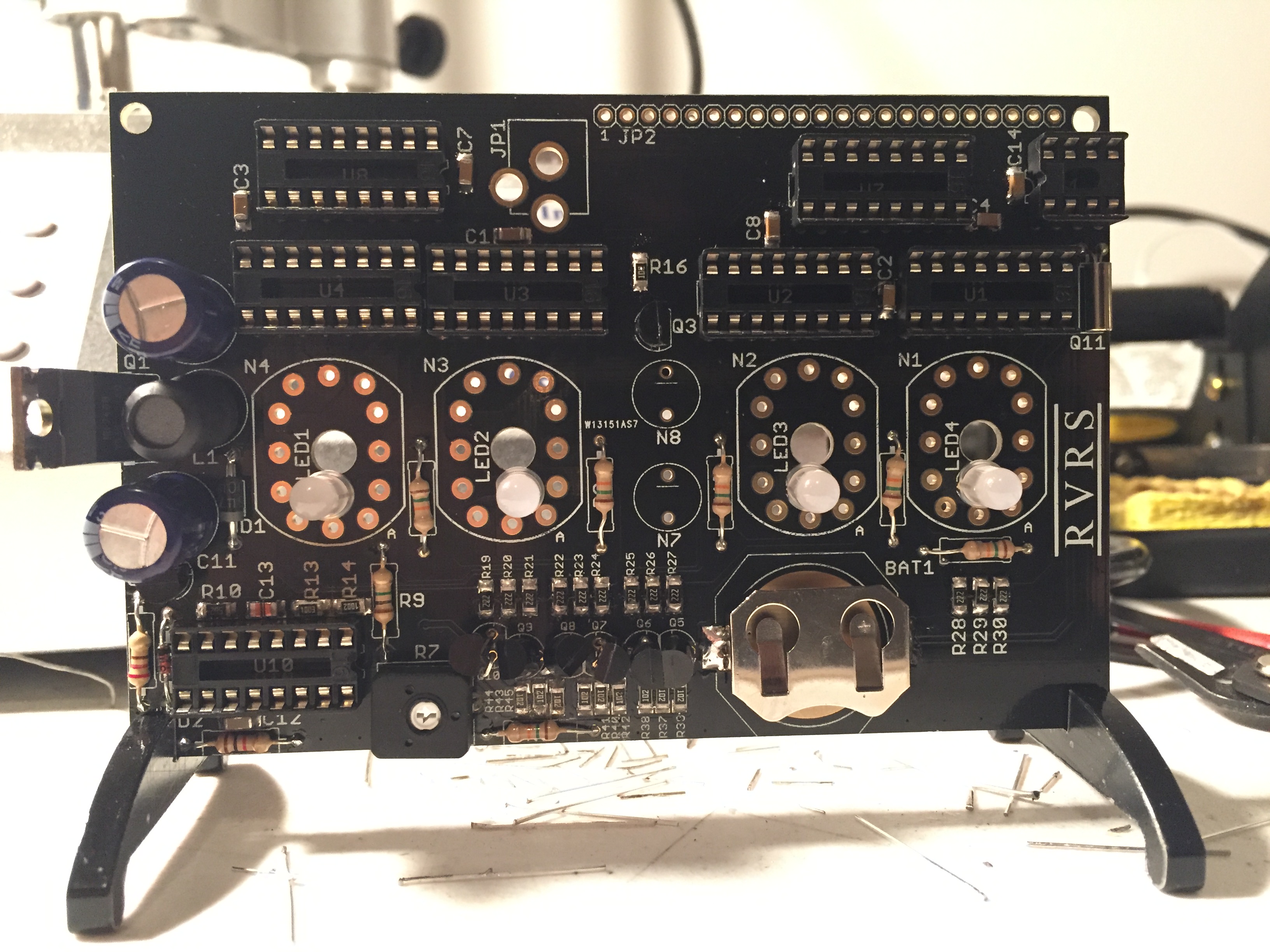 Raspberry Pi OSMC Retropie Nixie Clock, Within a Bluetooth Stereo
