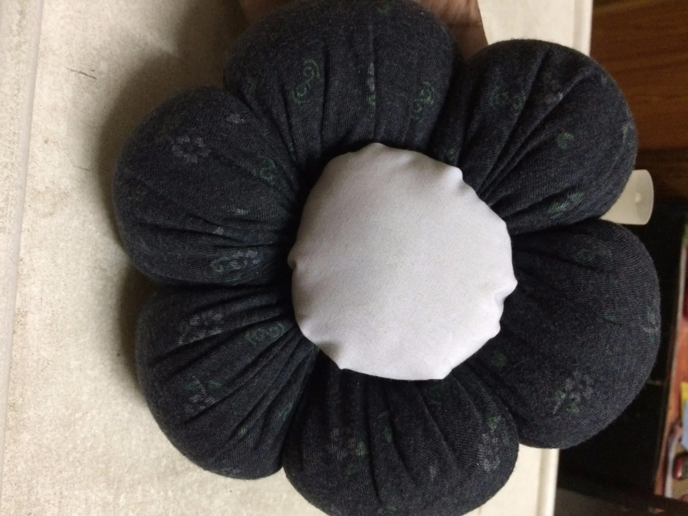 DIY Flower Pillow 3 Steps (with Pictures) Instructables