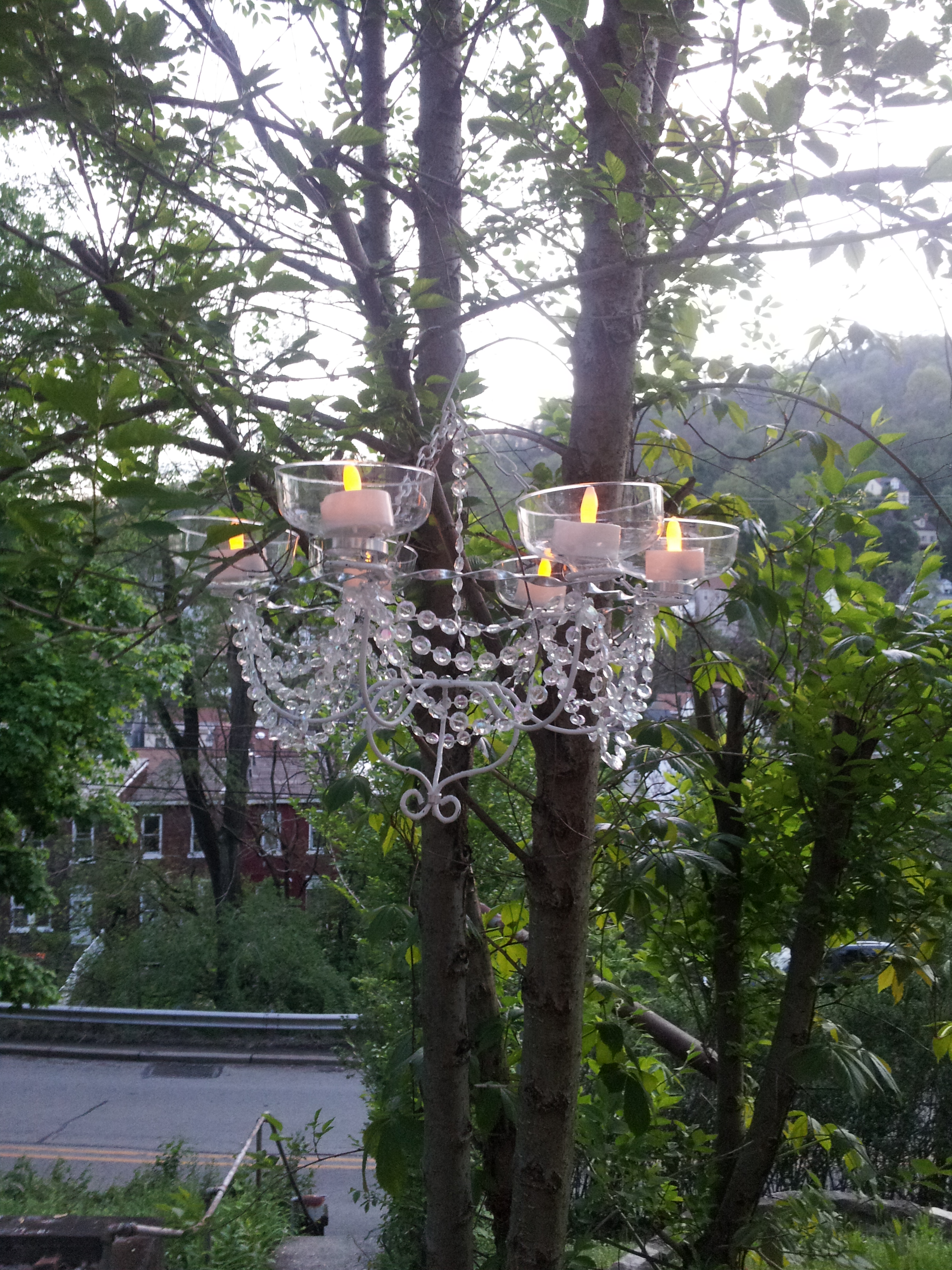 LED Chandelier Dollar Store Chic! 5 Steps (with Pictures