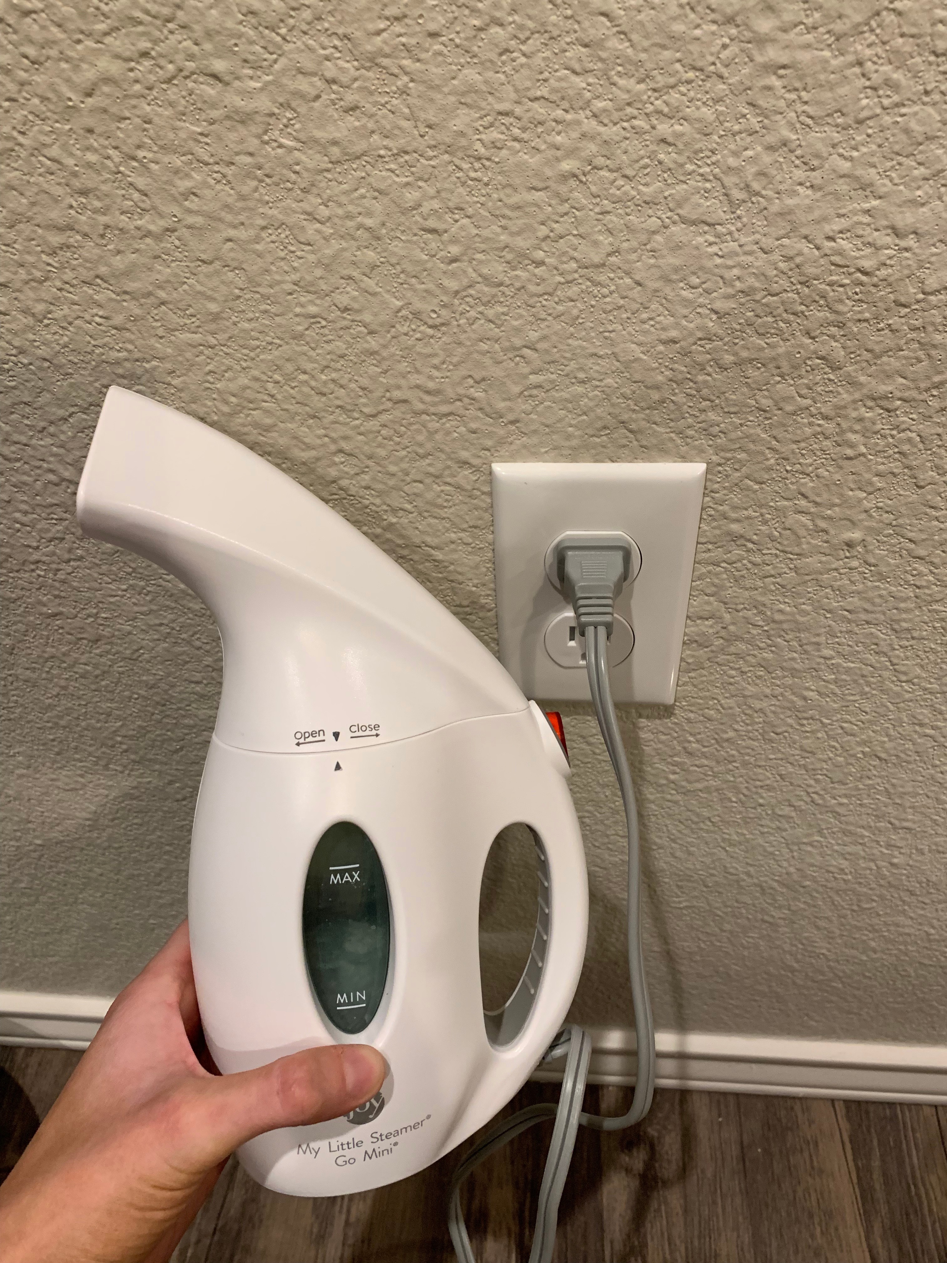 How to Use a Steamer on Clothing Instructables