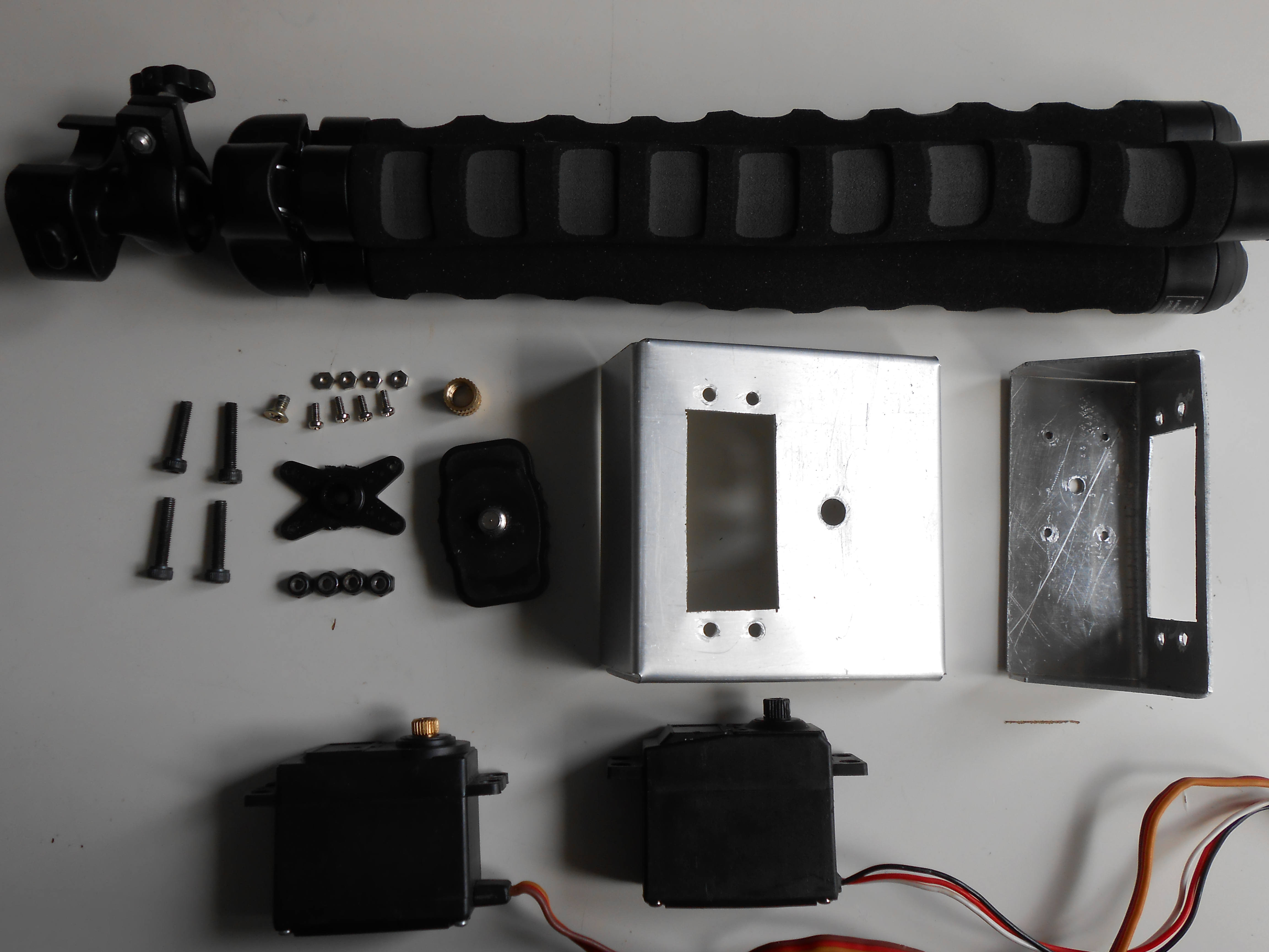 Pan & Tilt Servo Bracket Controlled by Arduino 6 Steps (with Pictures