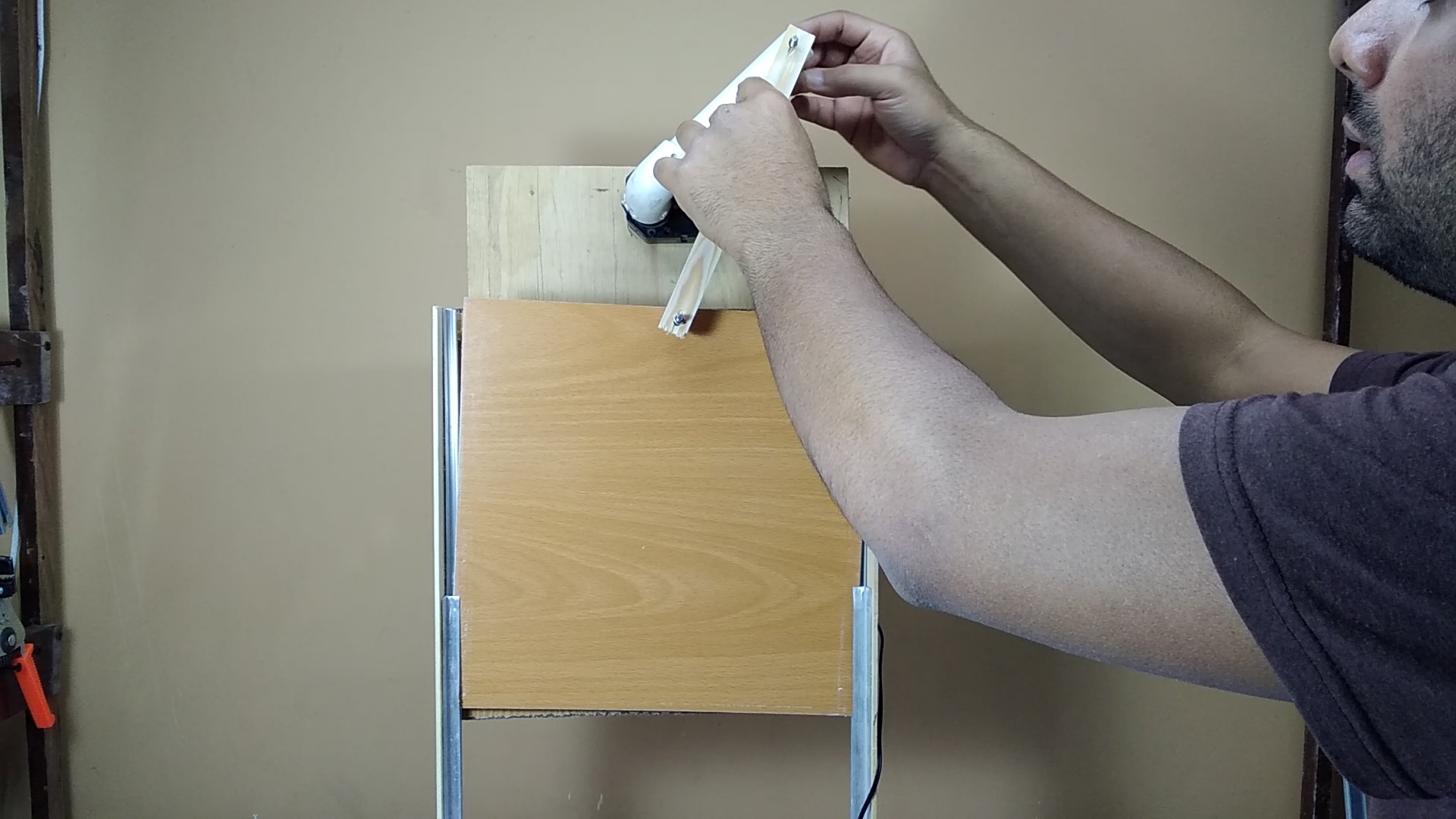 Automatic Chicken Door - Chicken Coop Door : 5 Steps - Instructables