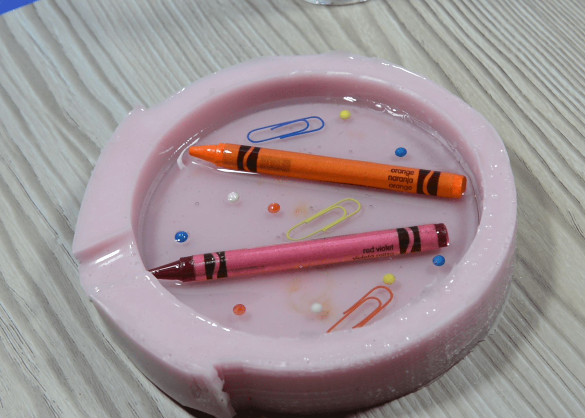 School Themed Epoxy Resin Coasters With Crayons 6 Steps (with