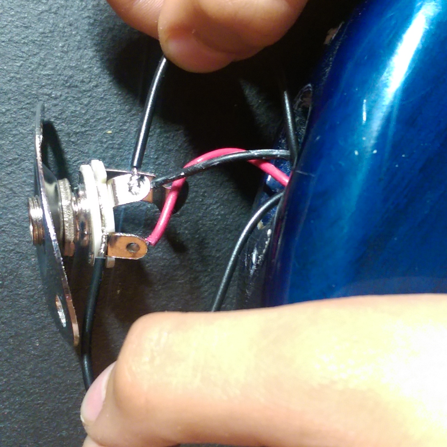 Ultimate Guide| How to Install a Guitar Killswitch : 5 Steps