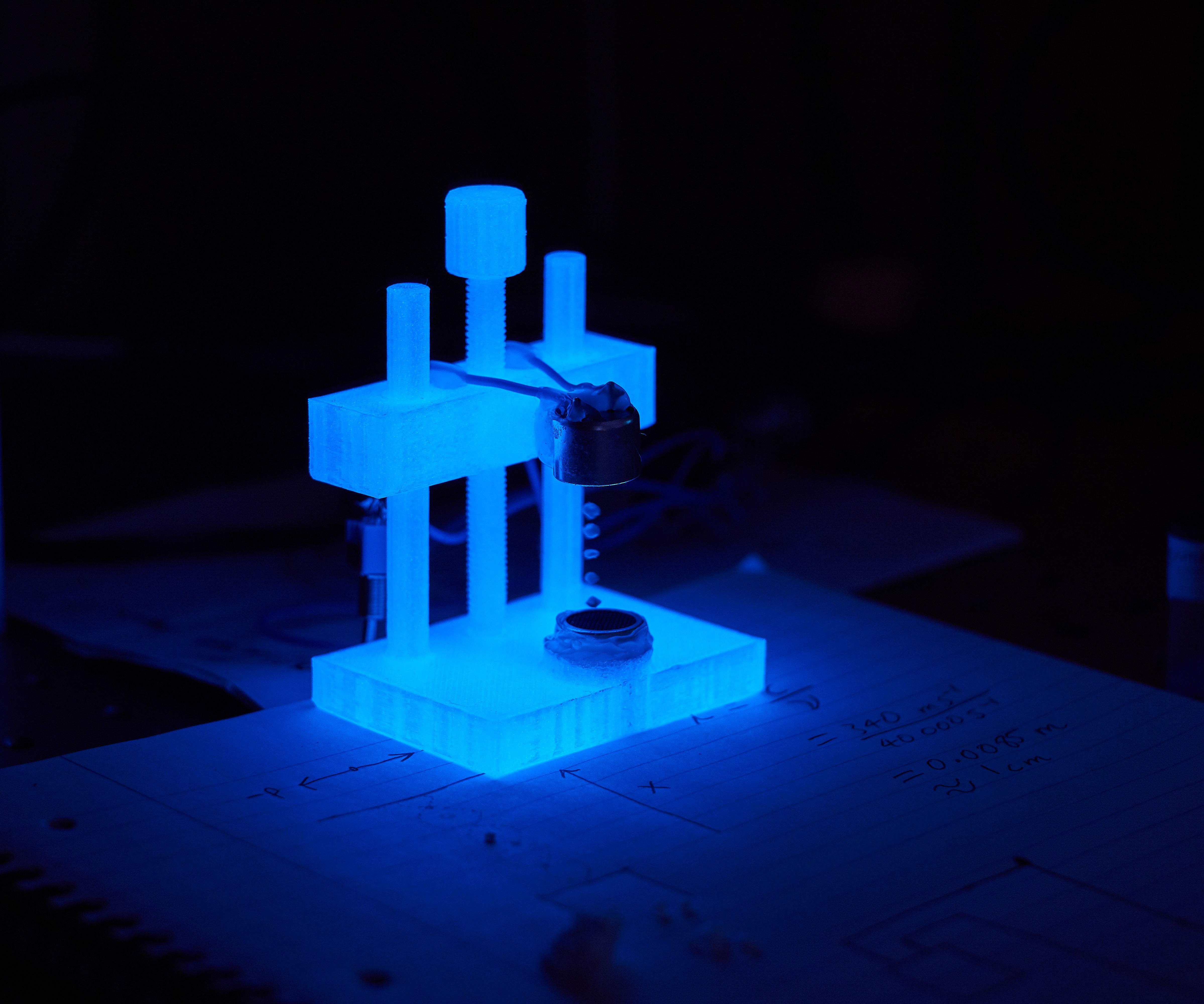 Simple Acoustic Levitation! Float Things With Sound, Float Sound With